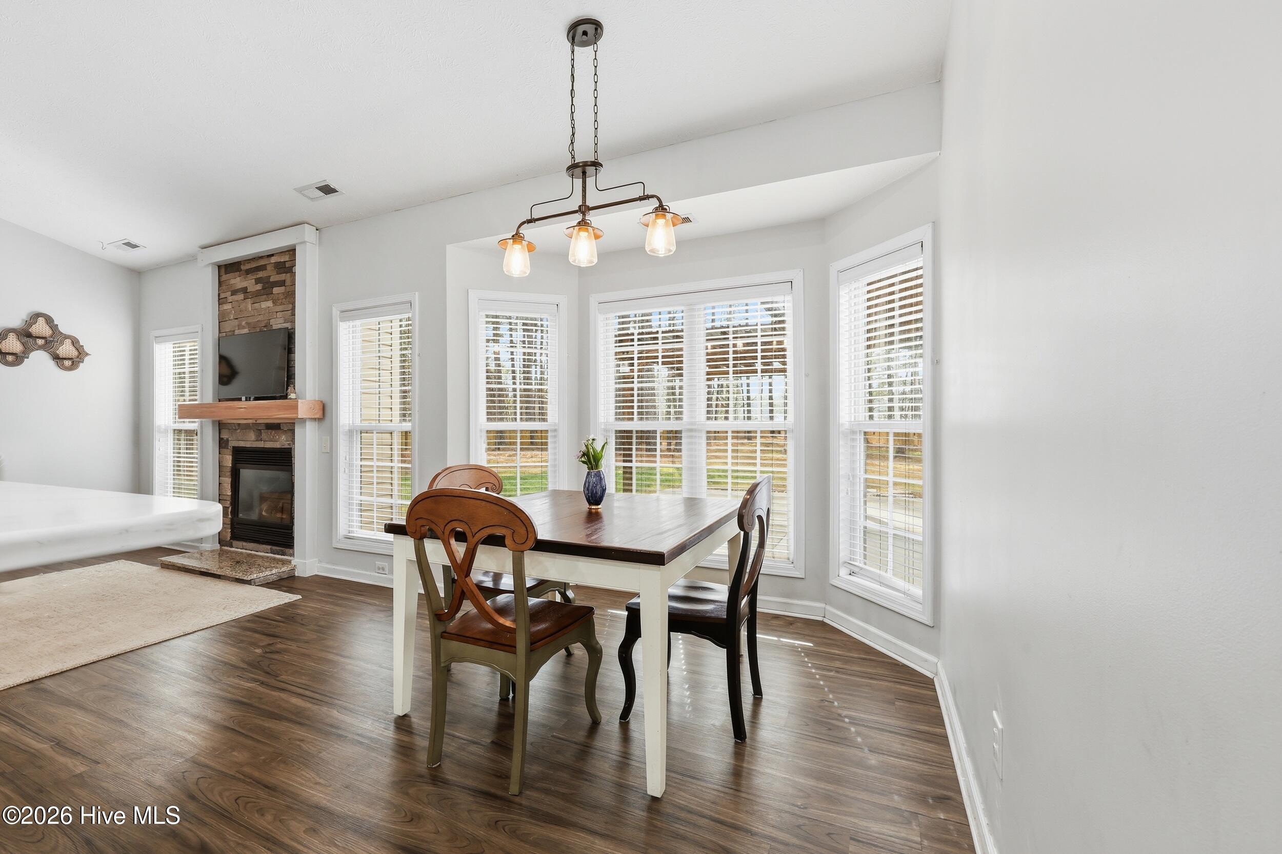 115 Grosbeak Court