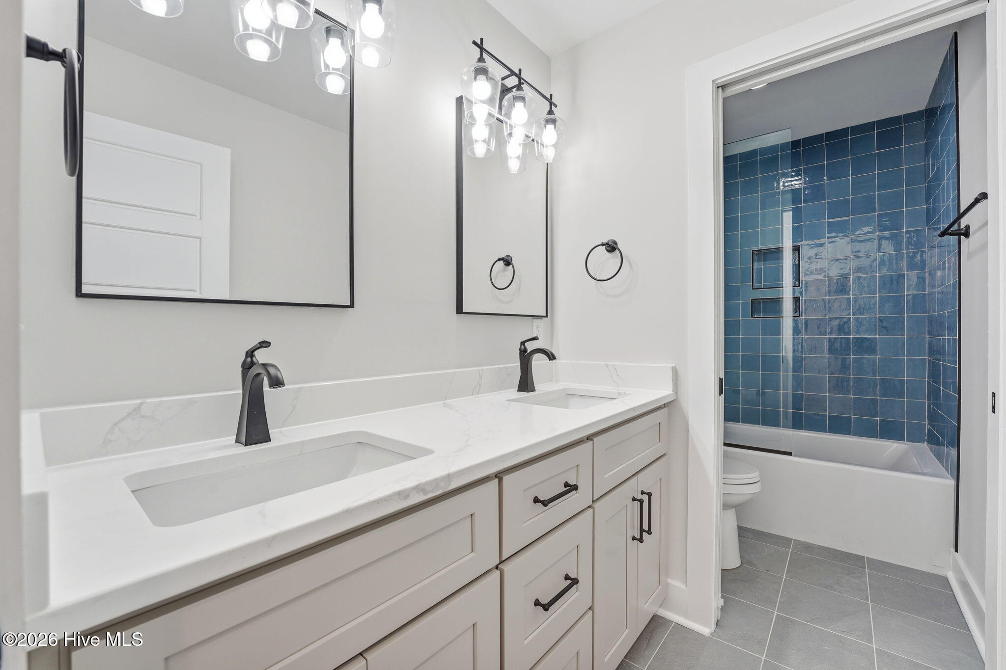 3 Sapphire Court