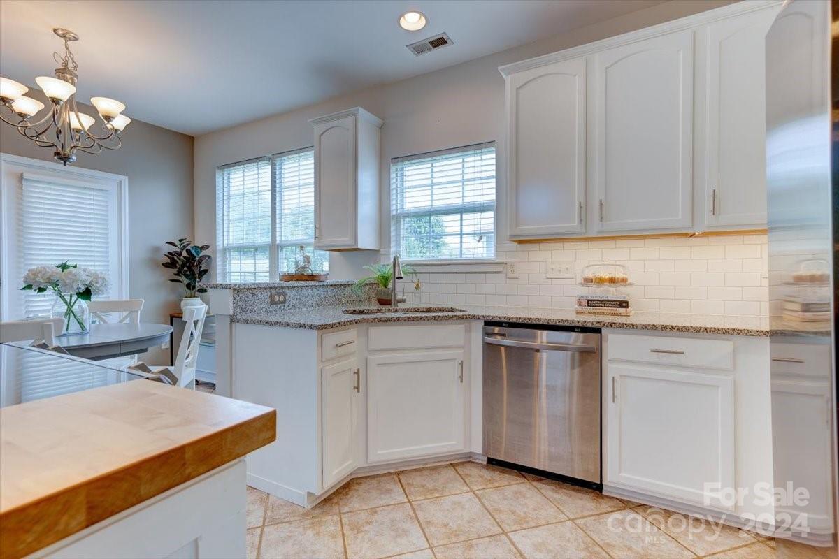 1109 Steele Meadows Drive Unit: 18