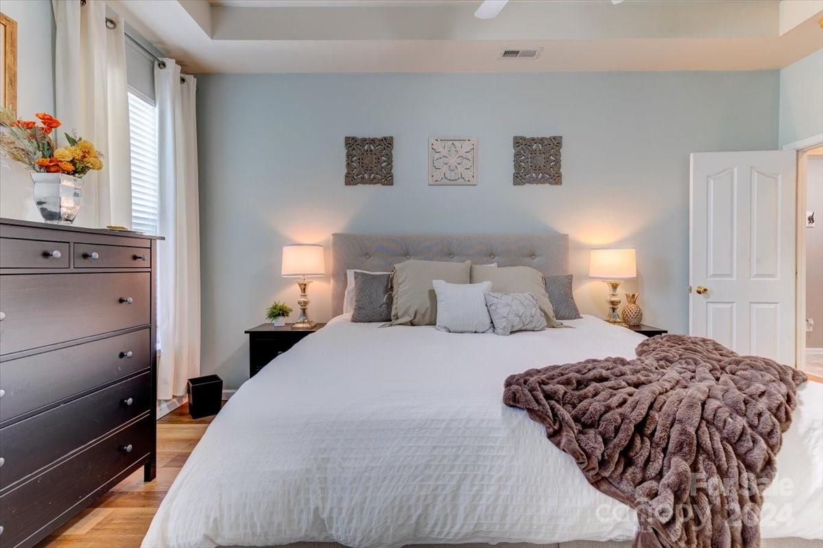 1109 Steele Meadows Drive Unit: 18