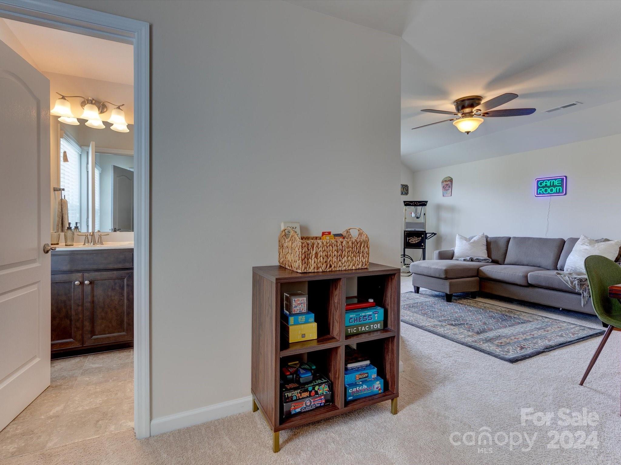 8896 Gladden Hill Lane
