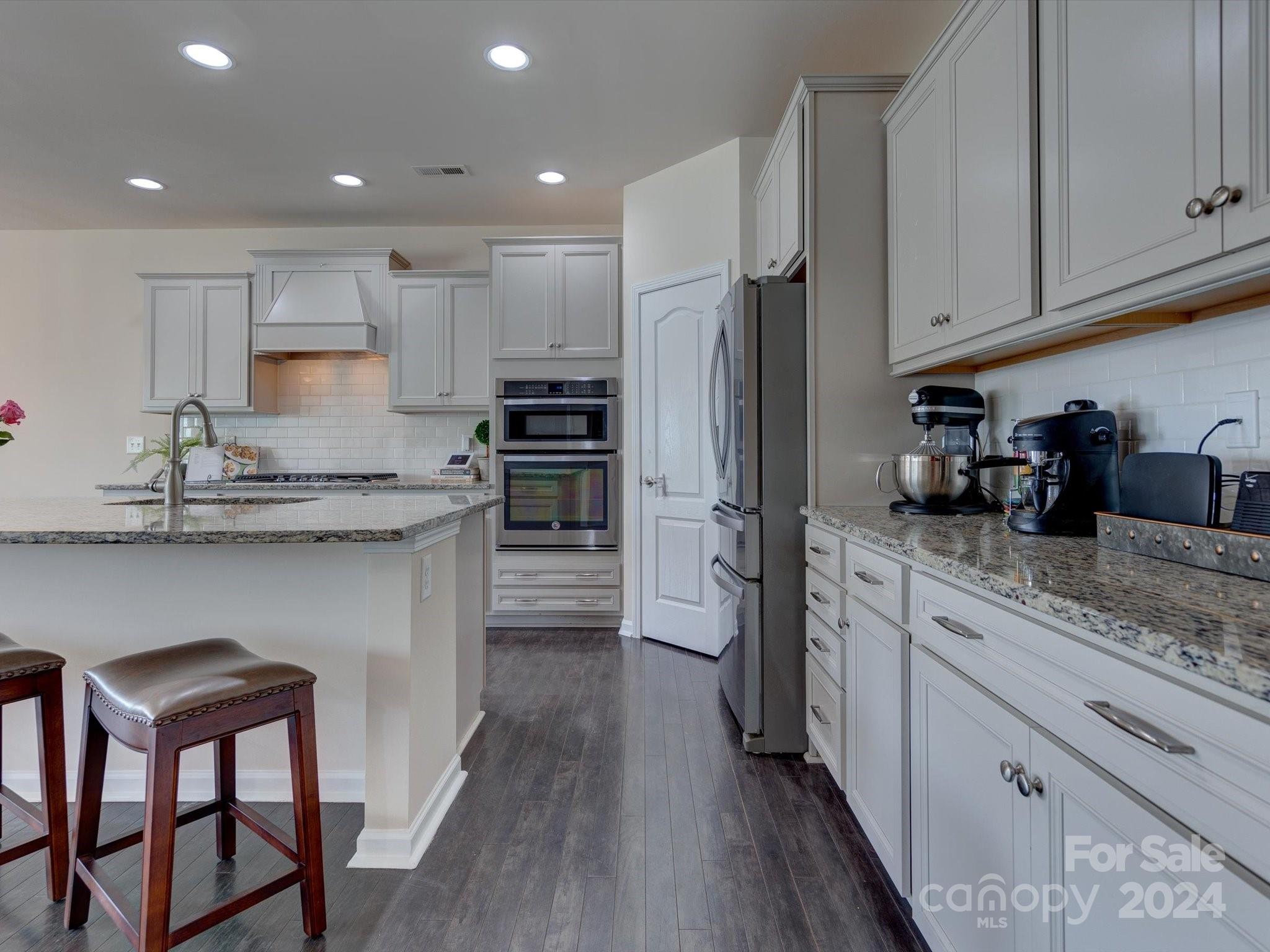 8896 Gladden Hill Lane