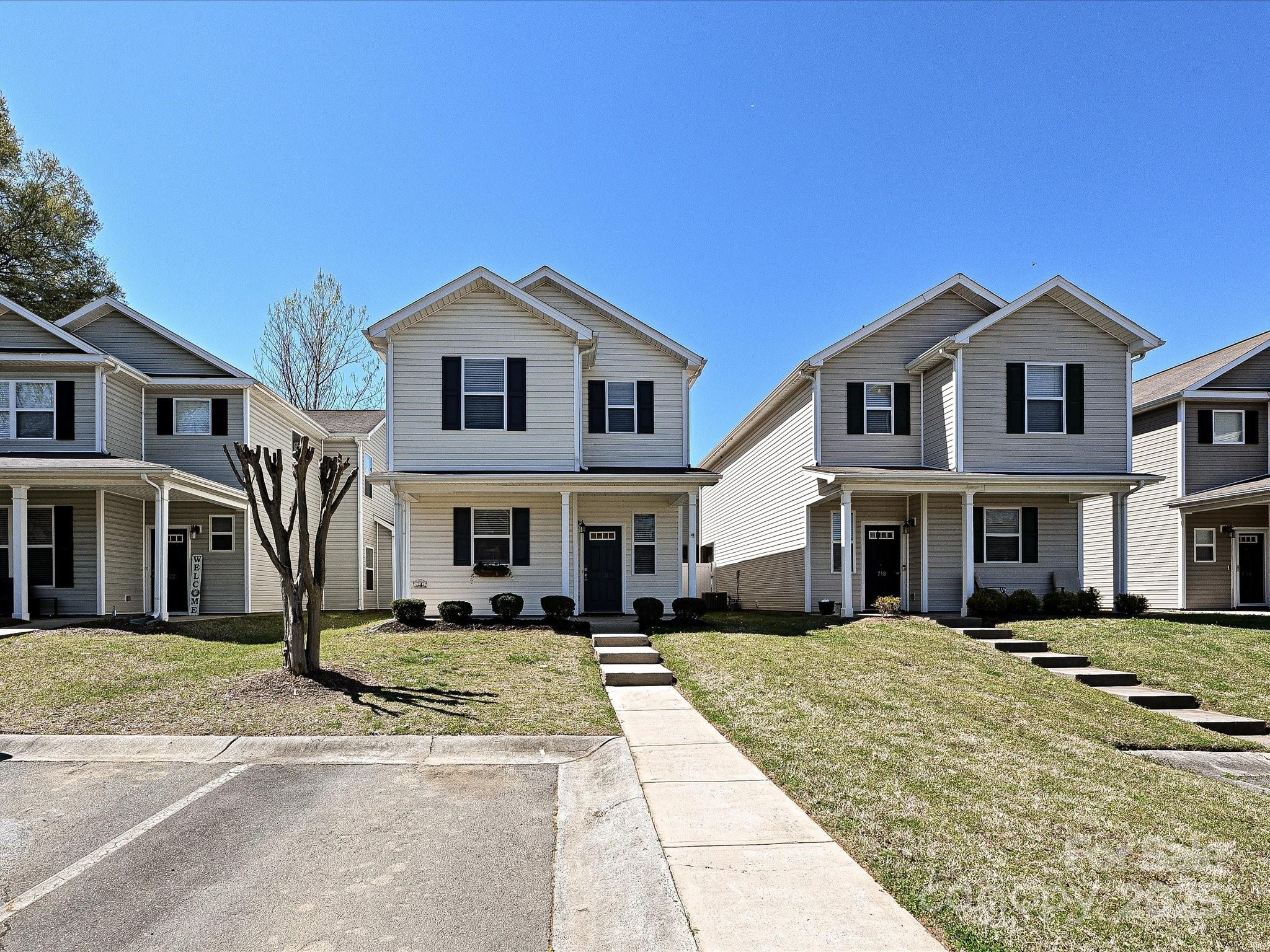 720 Chelton Lane