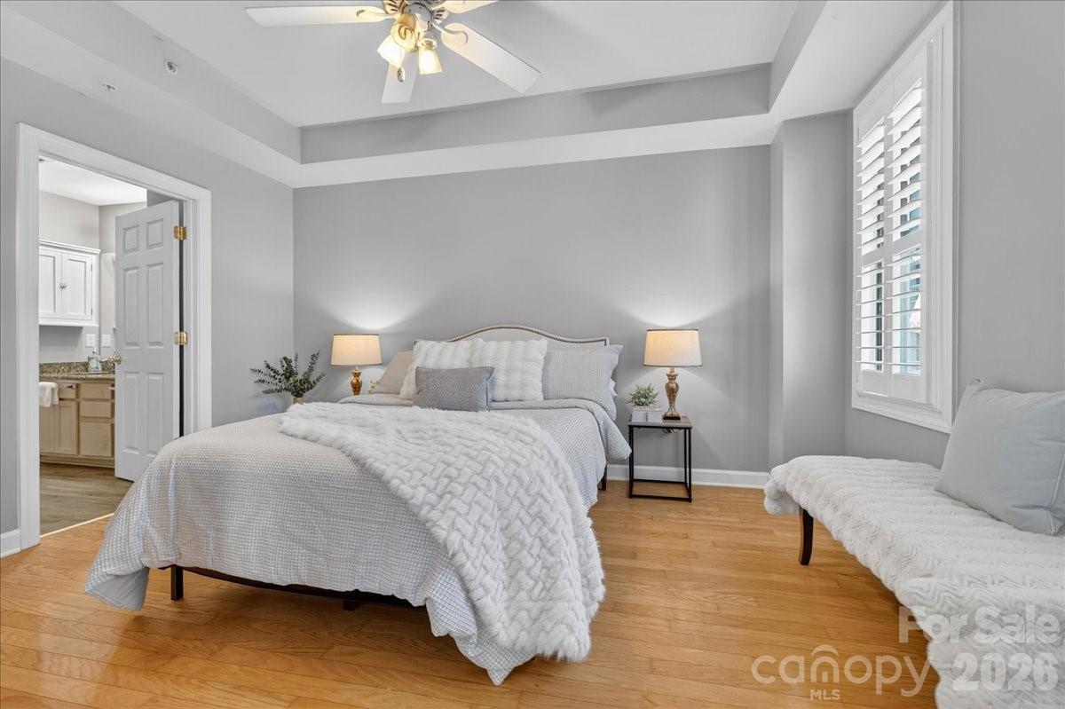 718 W Trade Street Unit: 809