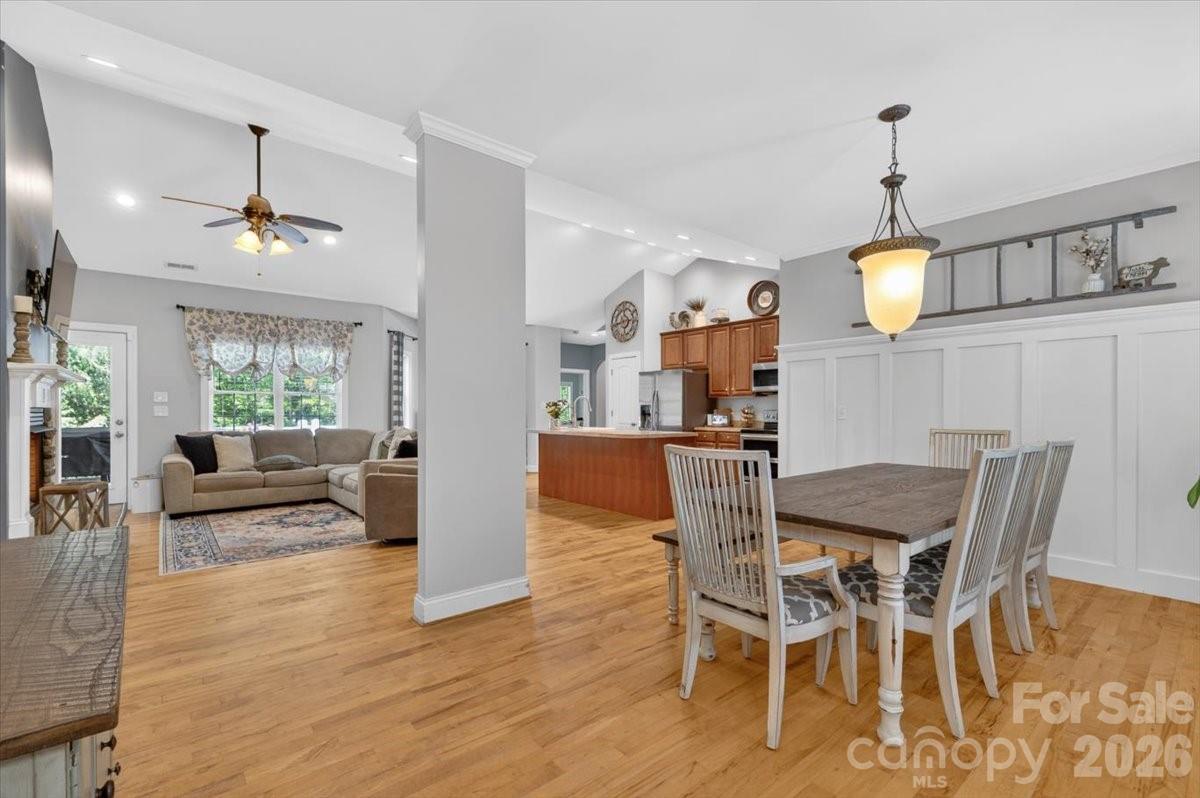 1048 Brevard Place Road