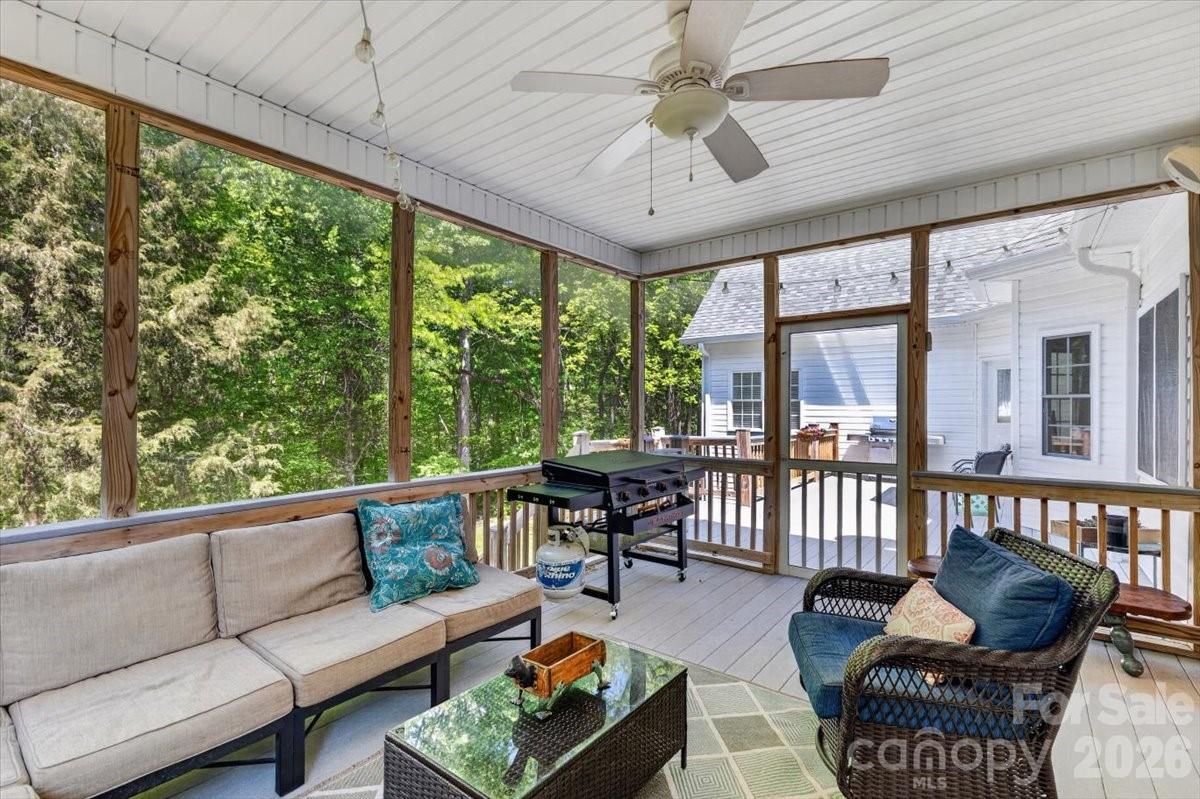 1048 Brevard Place Road