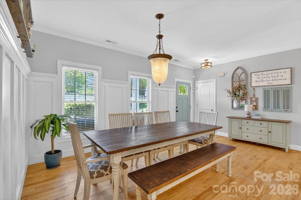 1048 Brevard Place Road