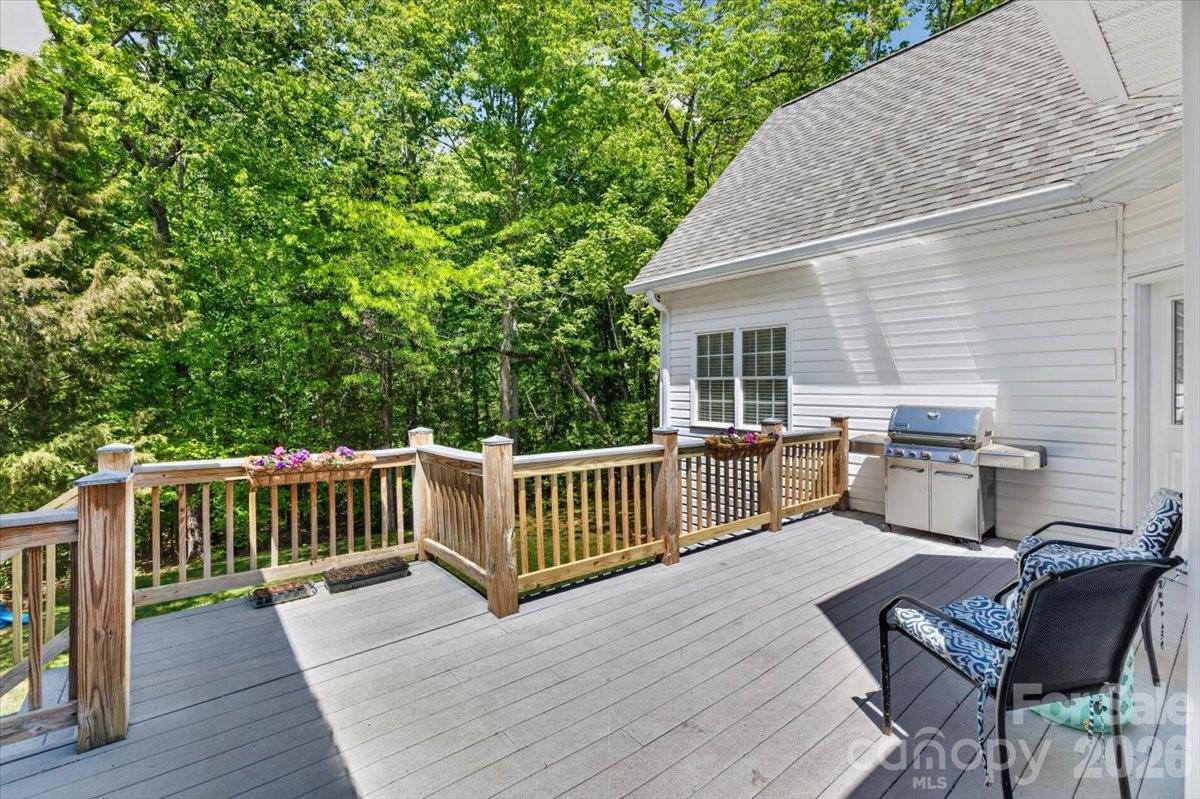 1048 Brevard Place Road