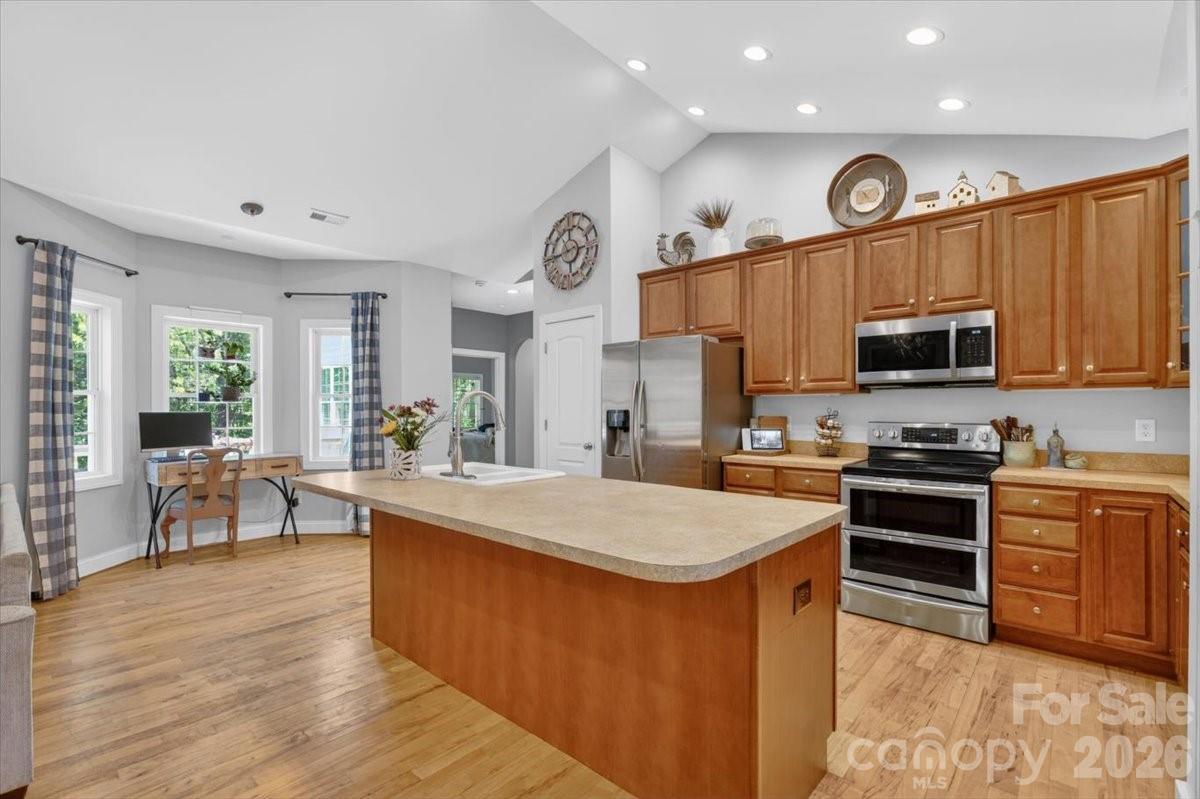 1048 Brevard Place Road