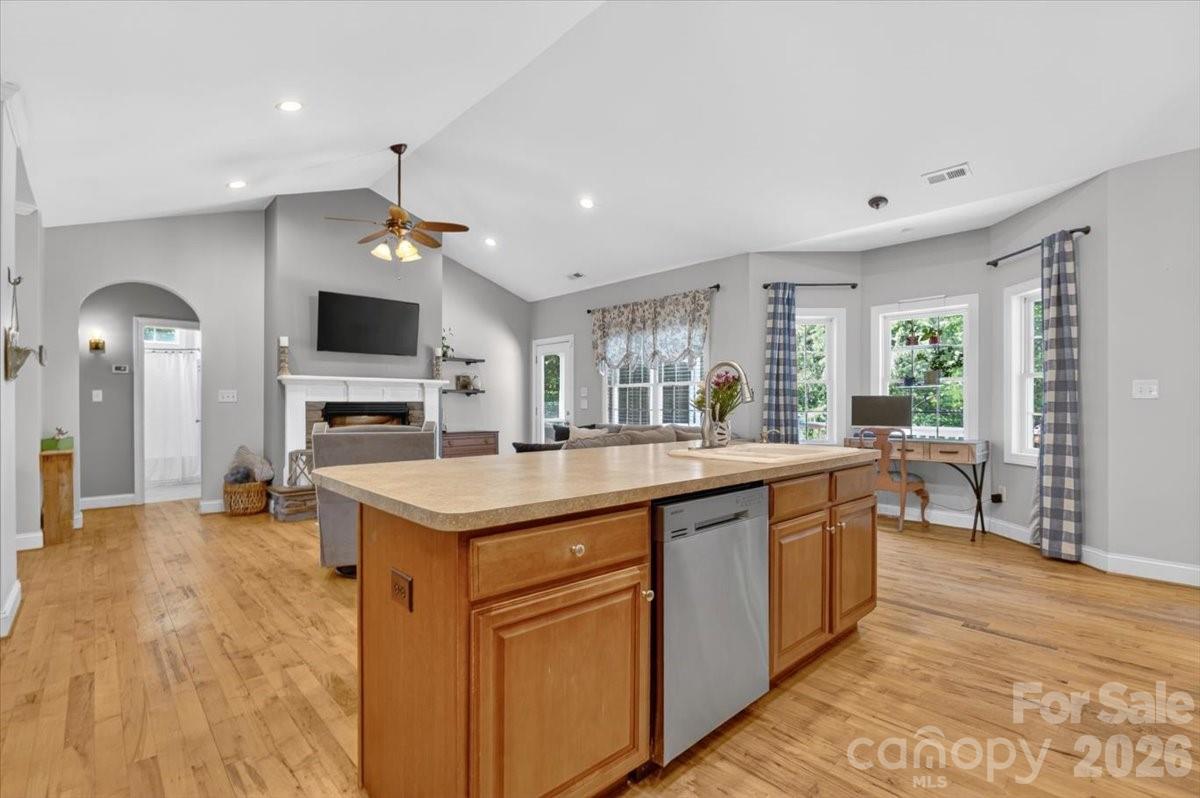 1048 Brevard Place Road