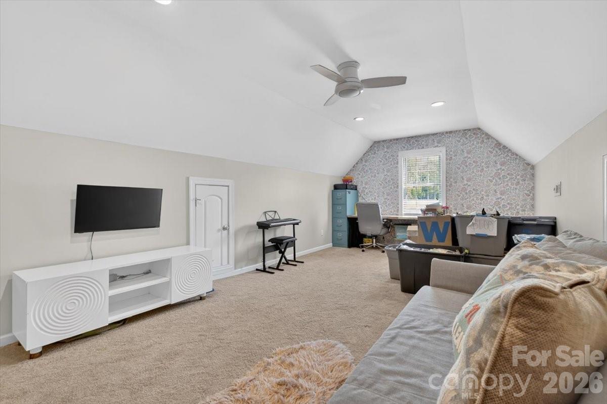 1048 Brevard Place Road