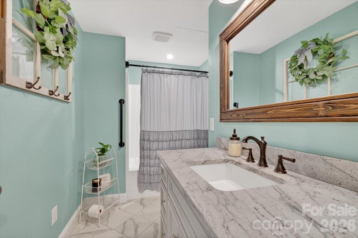 1048 Brevard Place Road