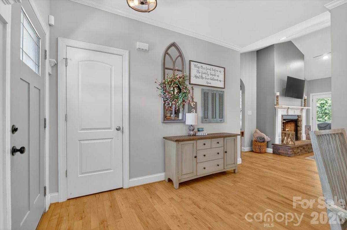 1048 Brevard Place Road