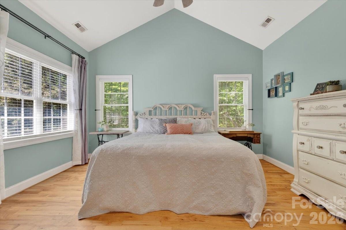 1048 Brevard Place Road