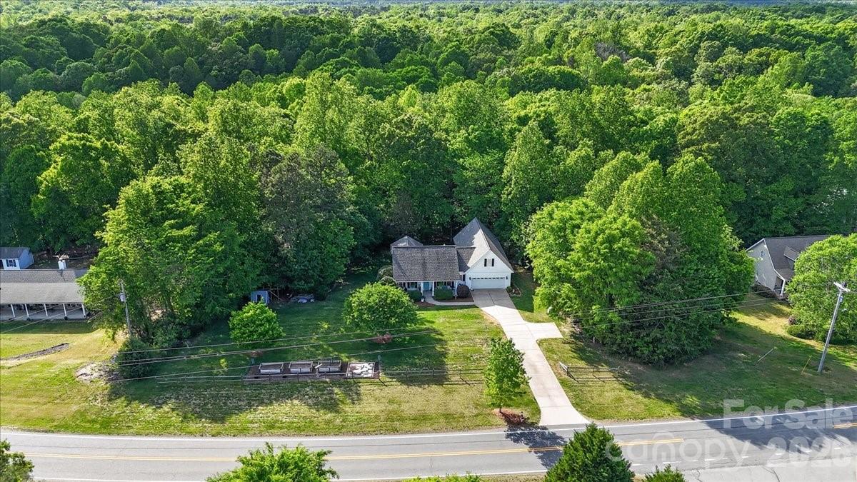 1048 Brevard Place Road