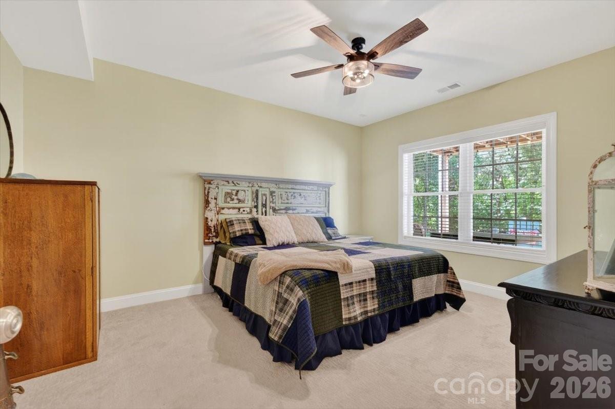 1048 Brevard Place Road