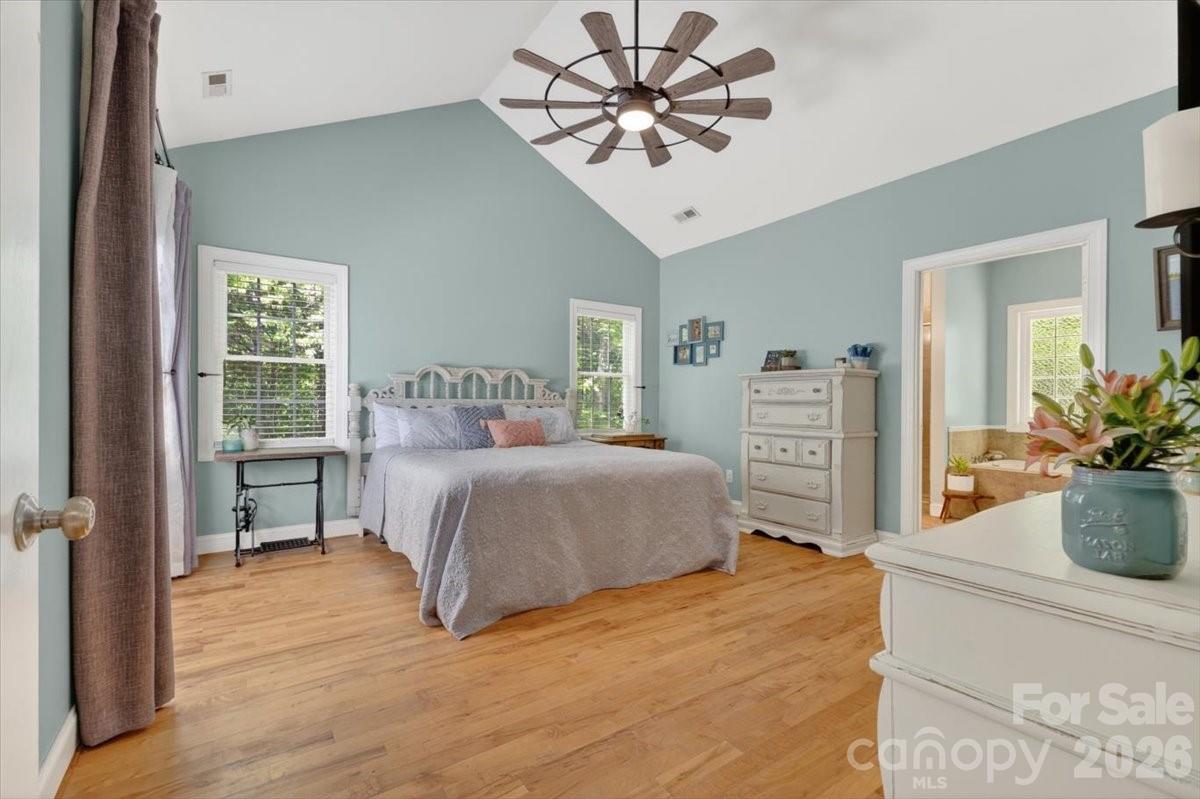 1048 Brevard Place Road