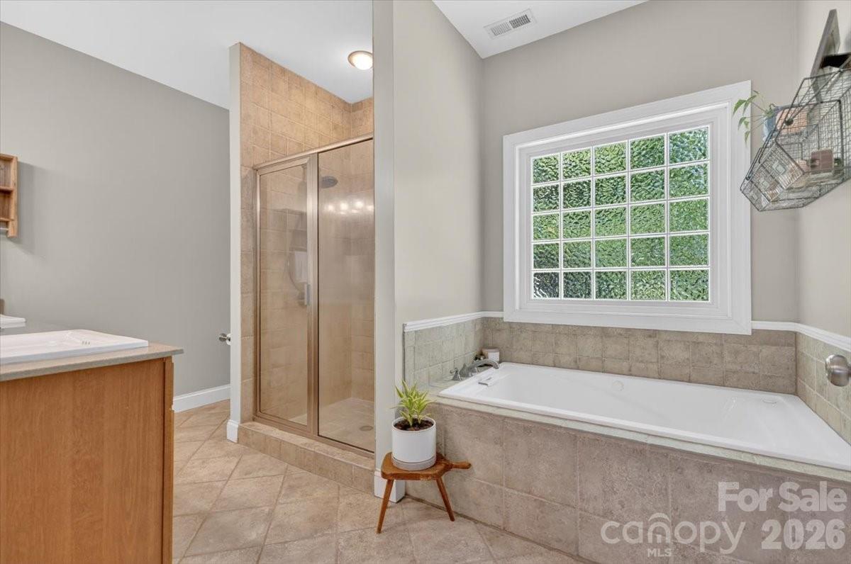 1048 Brevard Place Road