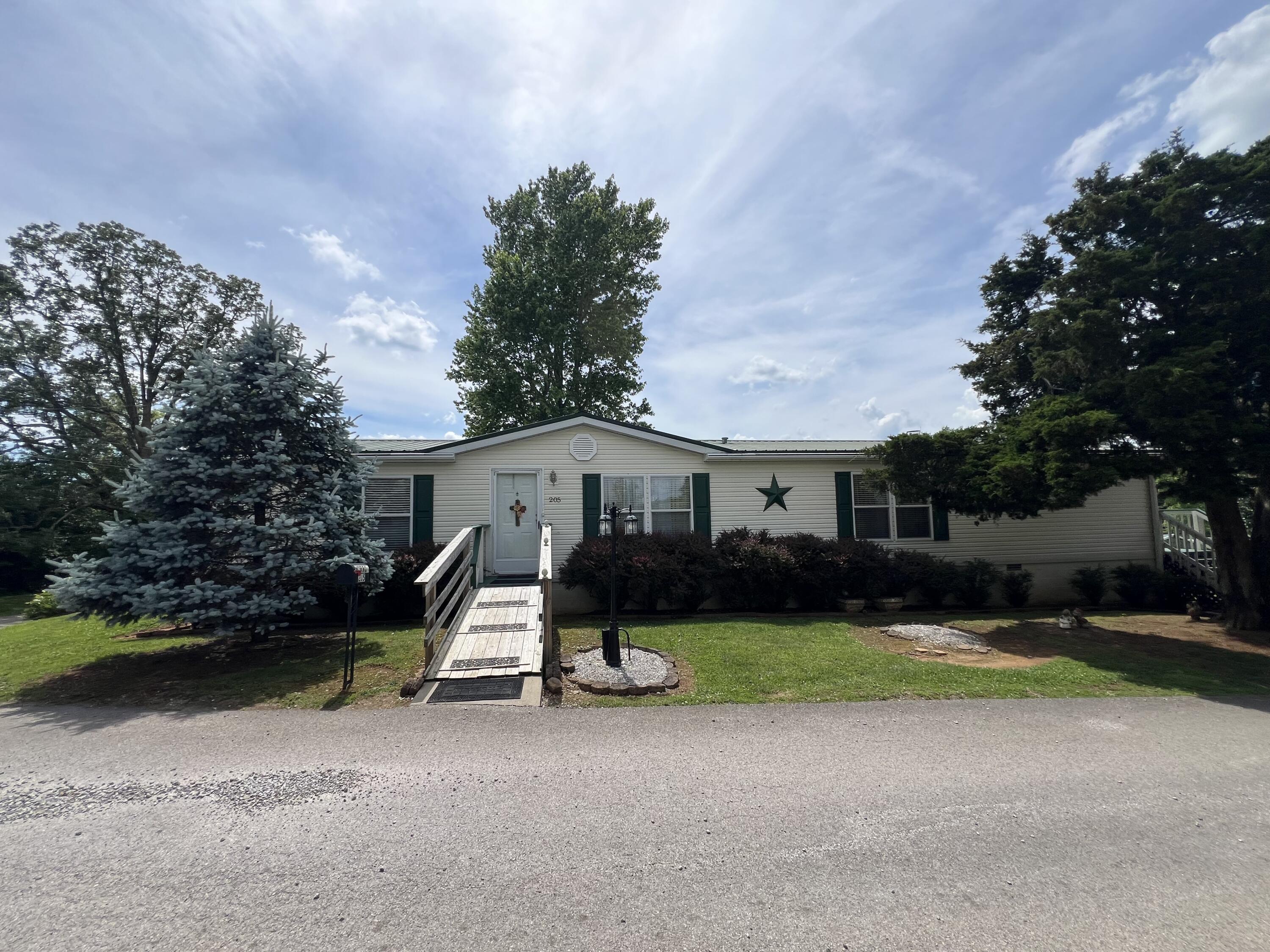 205 Don Thompson Road