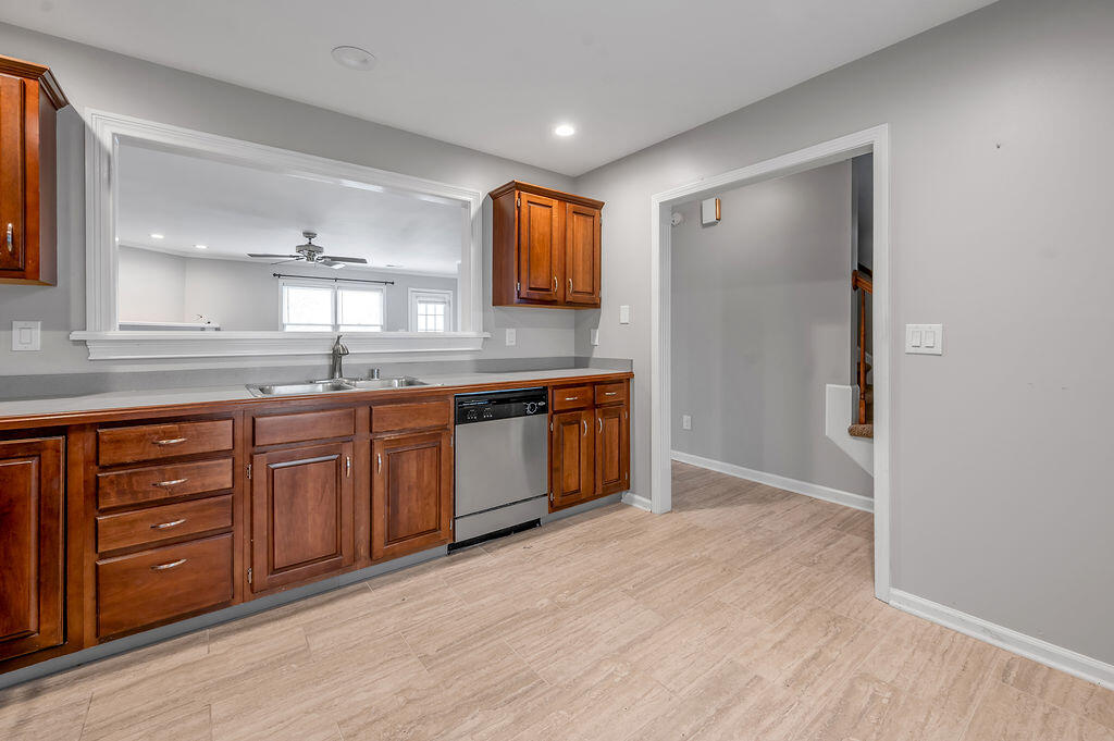 4731 Hartland Parkway