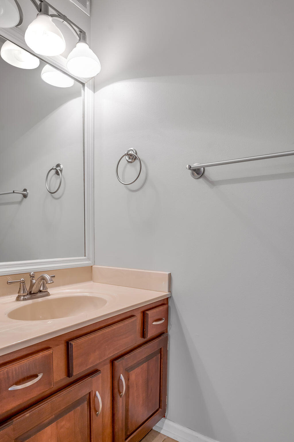 4731 Hartland Parkway