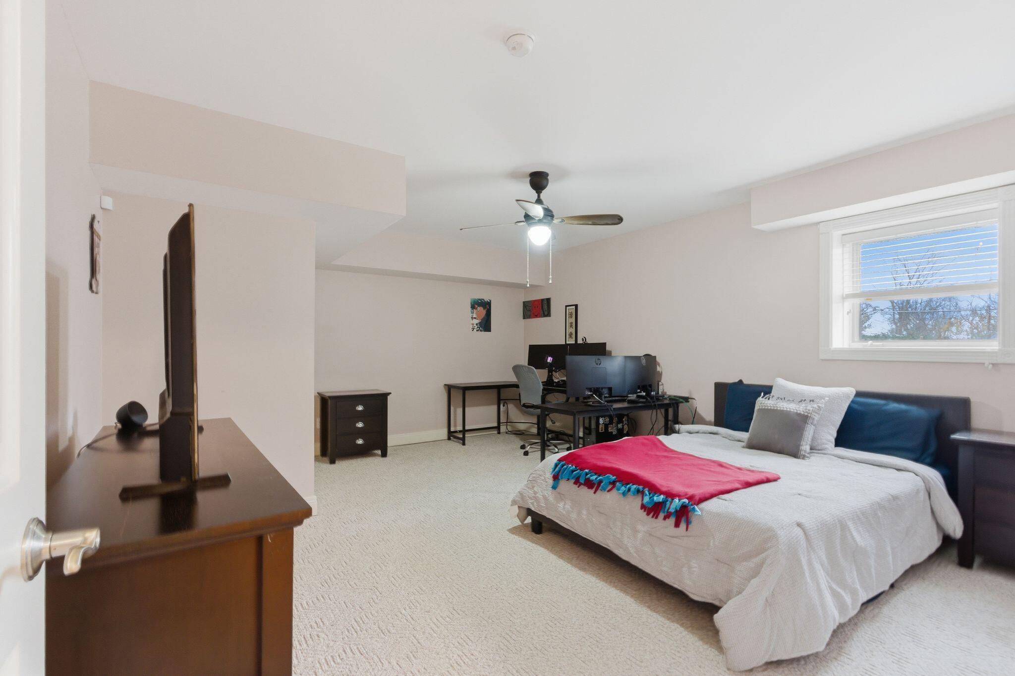 102 Jeannette Avenue