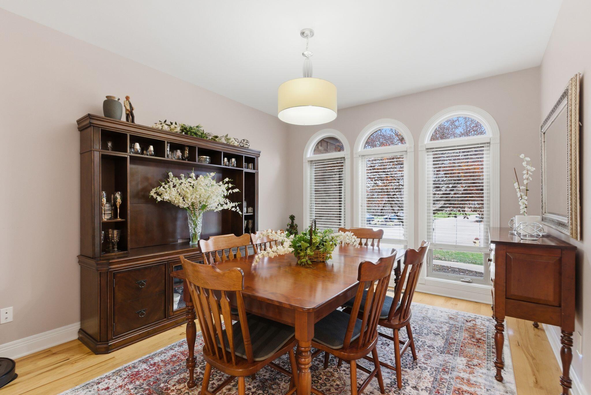 102 Jeannette Avenue