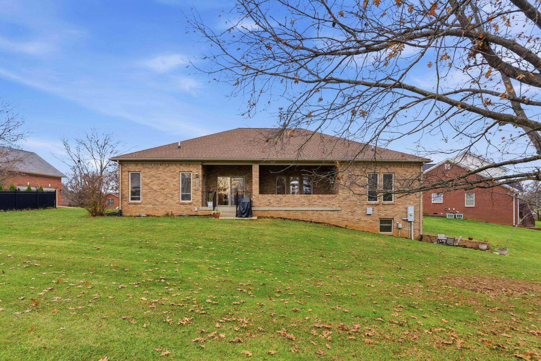 102 Jeannette Avenue