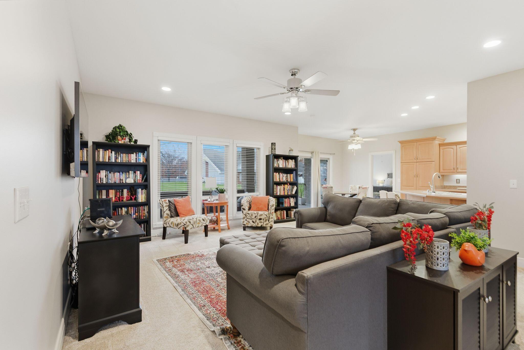 102 Jeannette Avenue