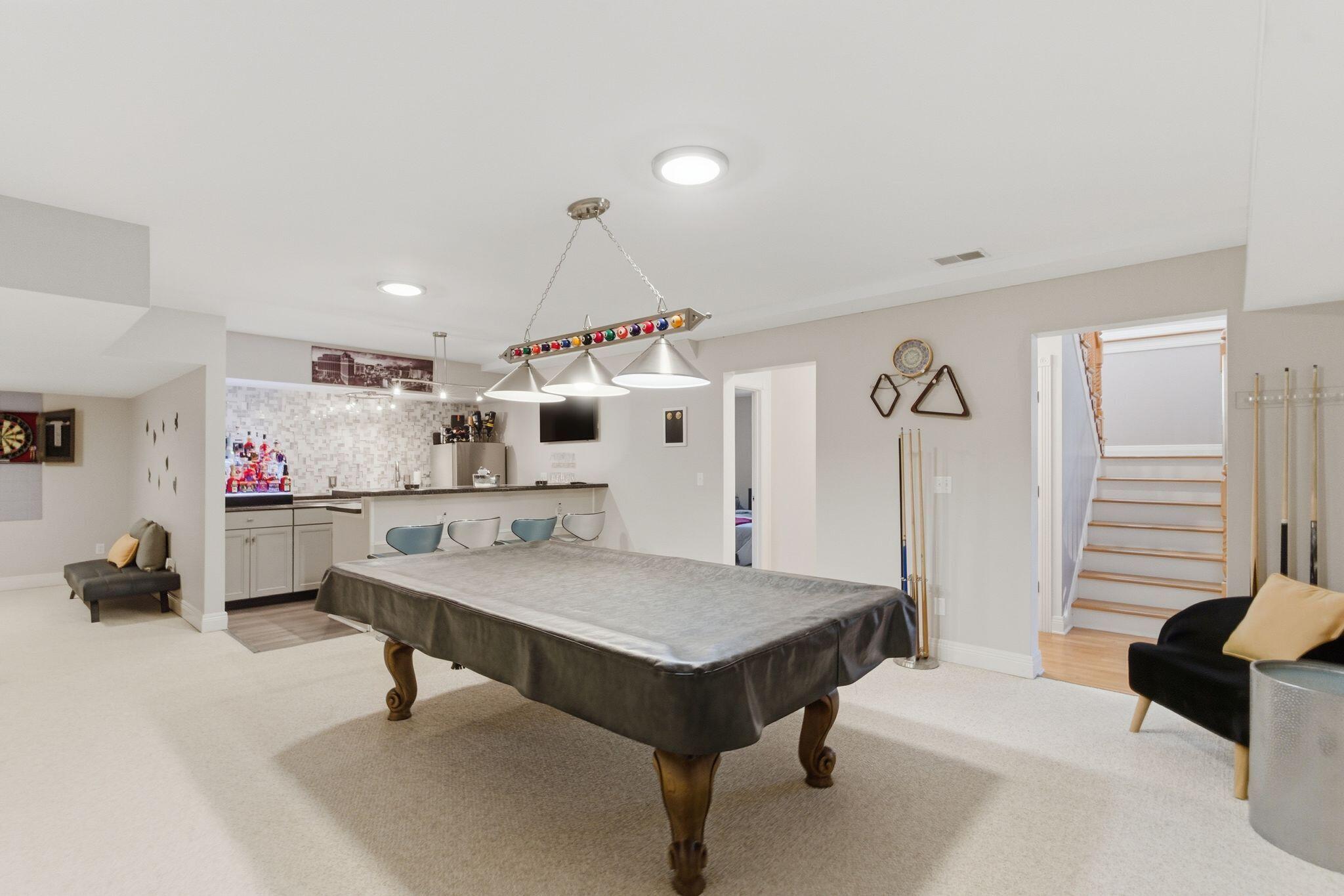 102 Jeannette Avenue