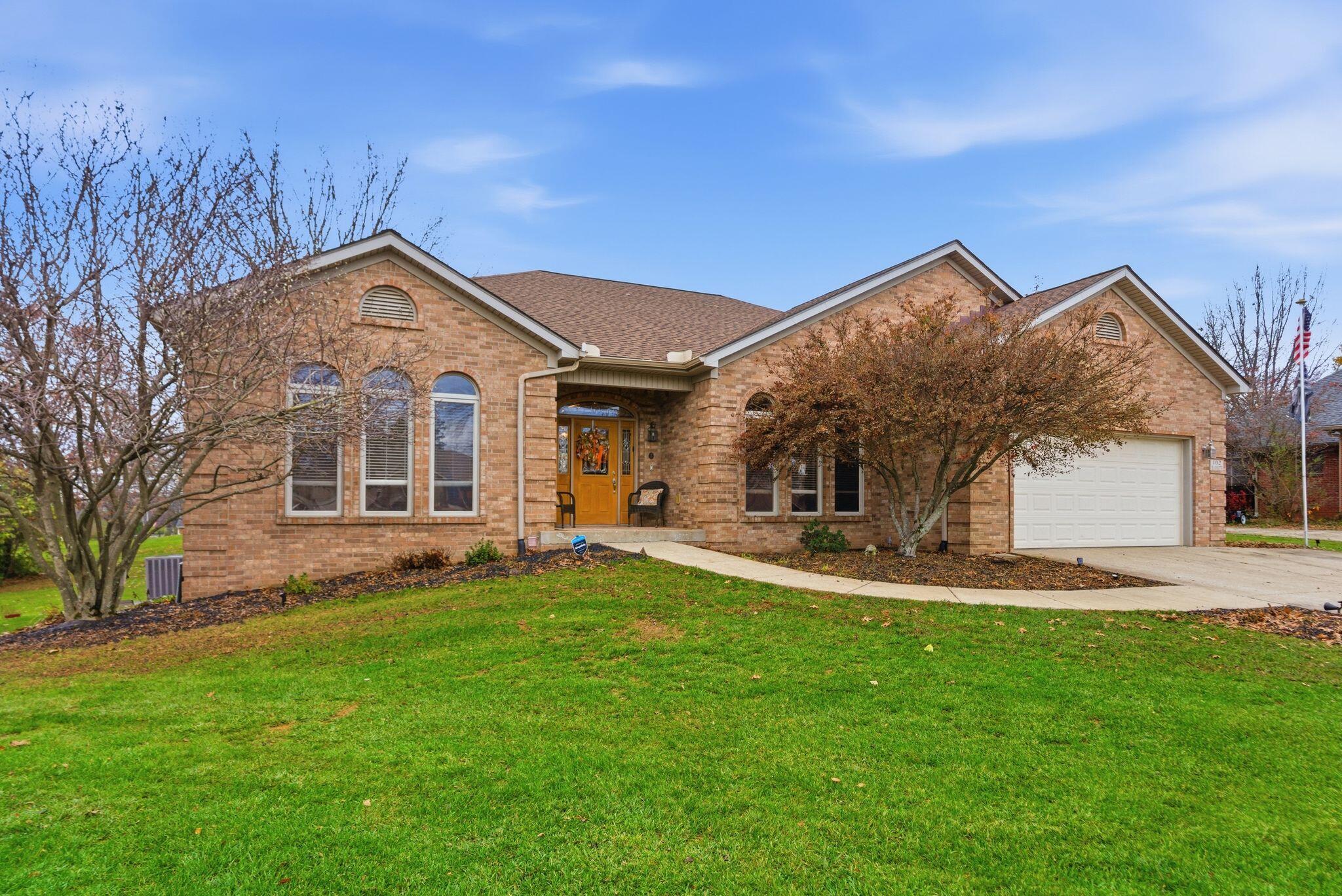 102 Jeannette Avenue