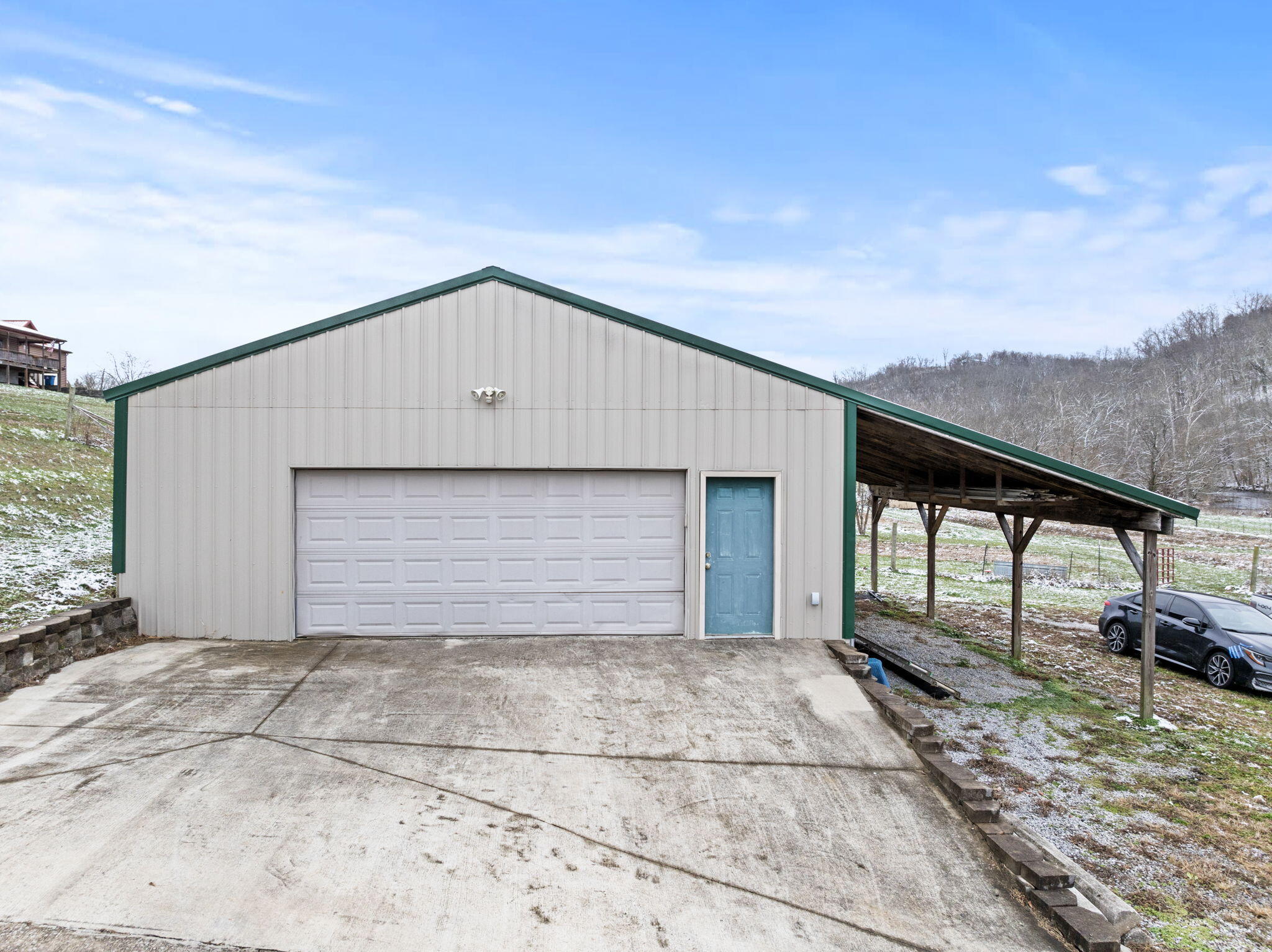 2461 John Watts Road