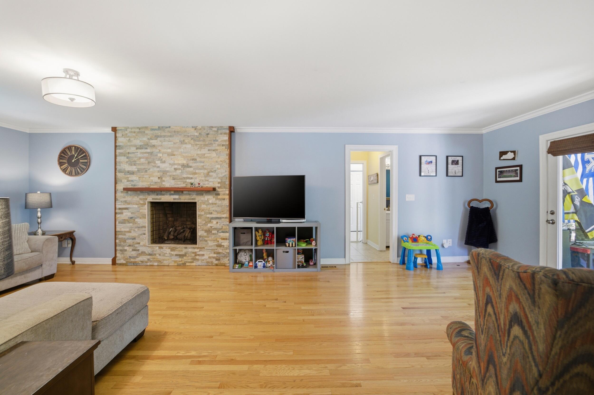 4704 Bud Lane