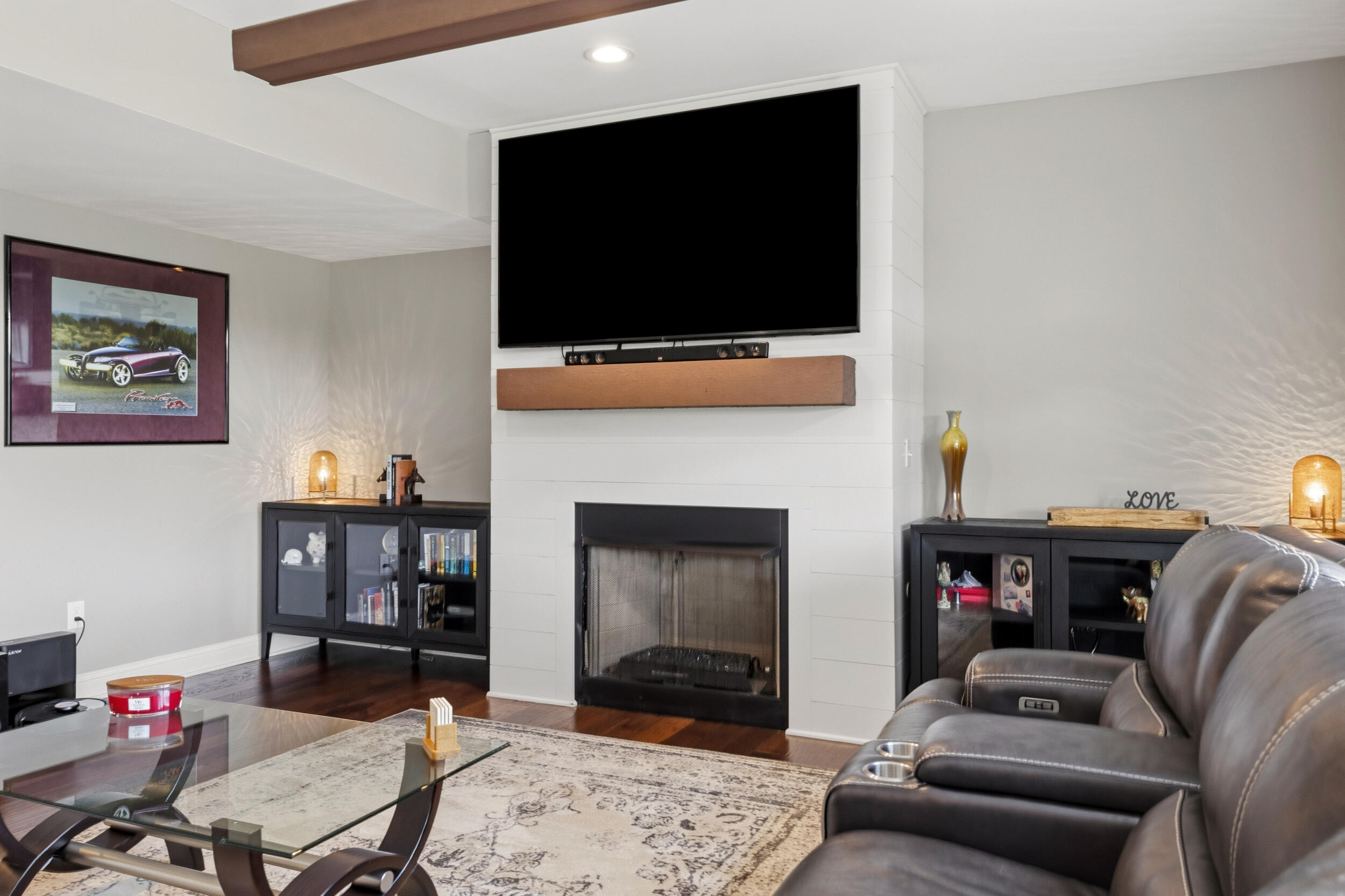 76 Woodspoint Drive