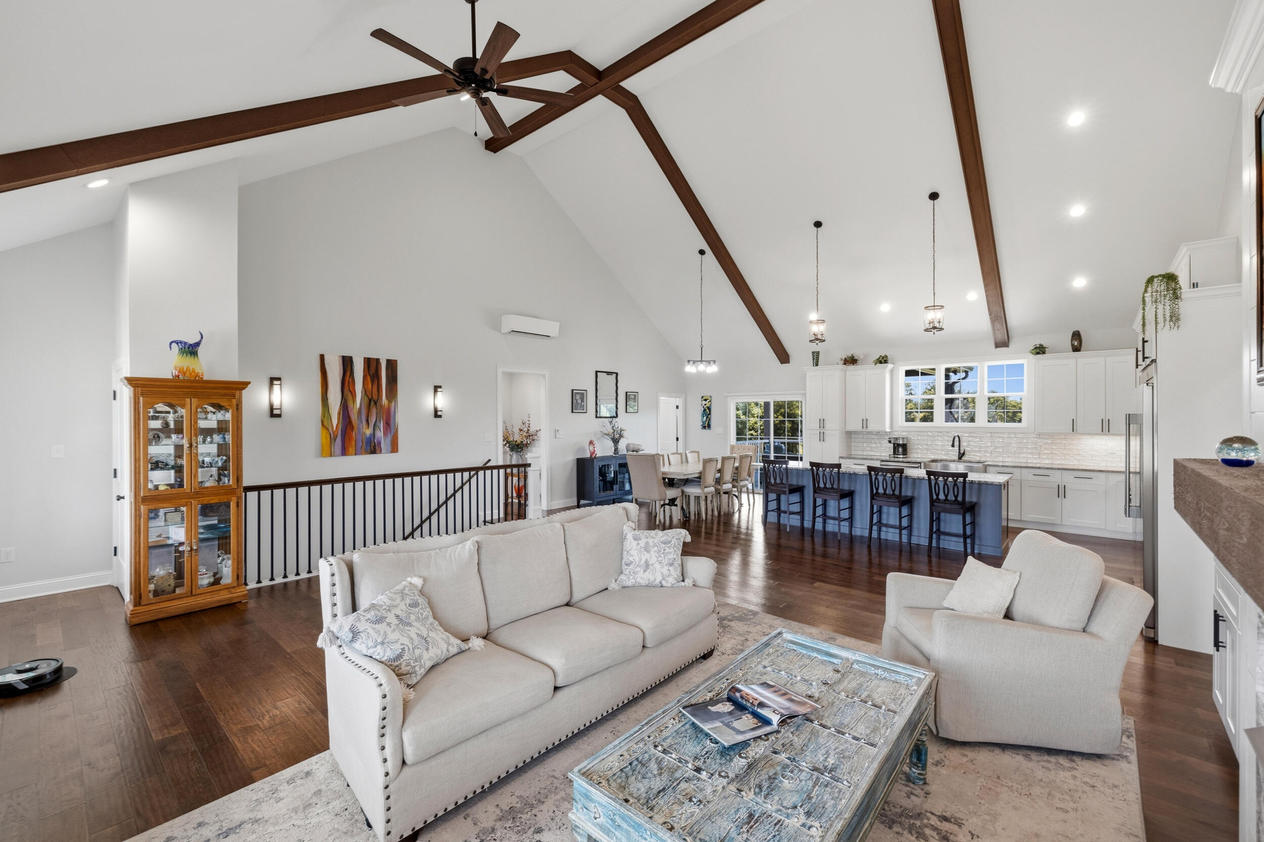76 Woodspoint Drive