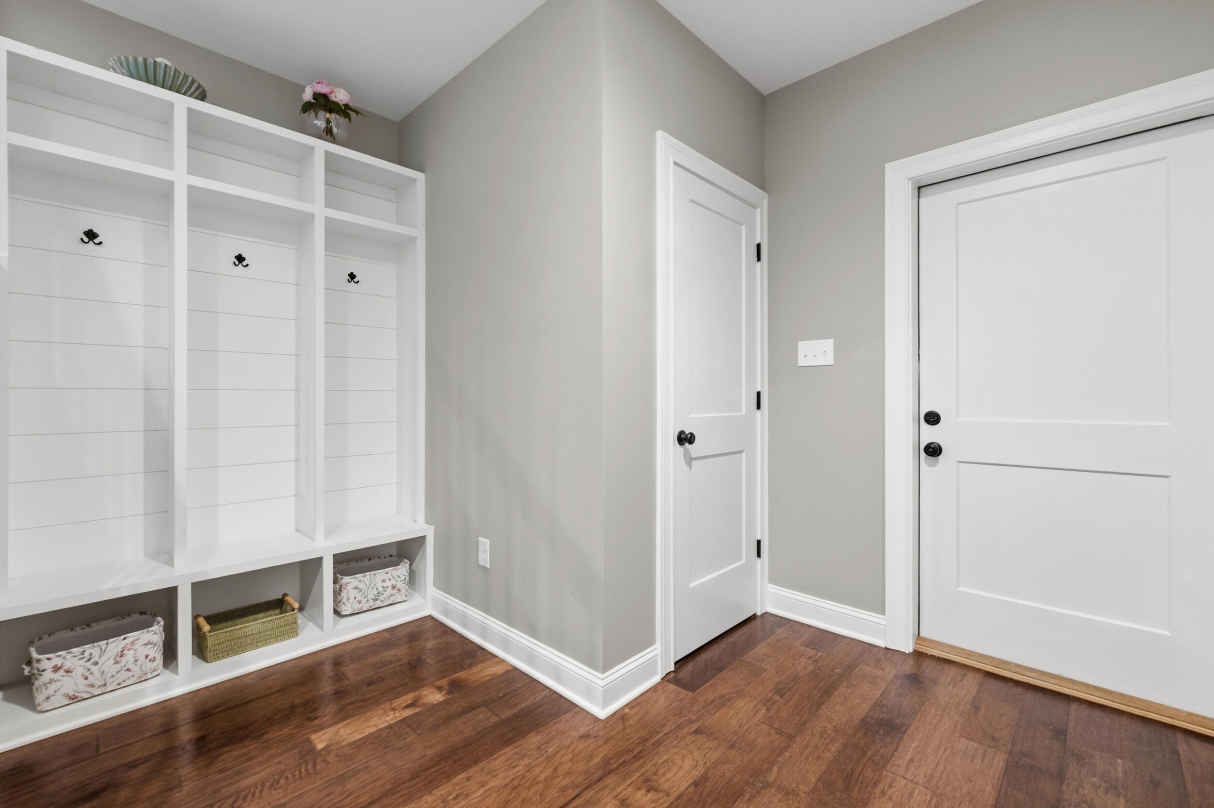 76 Woodspoint Drive