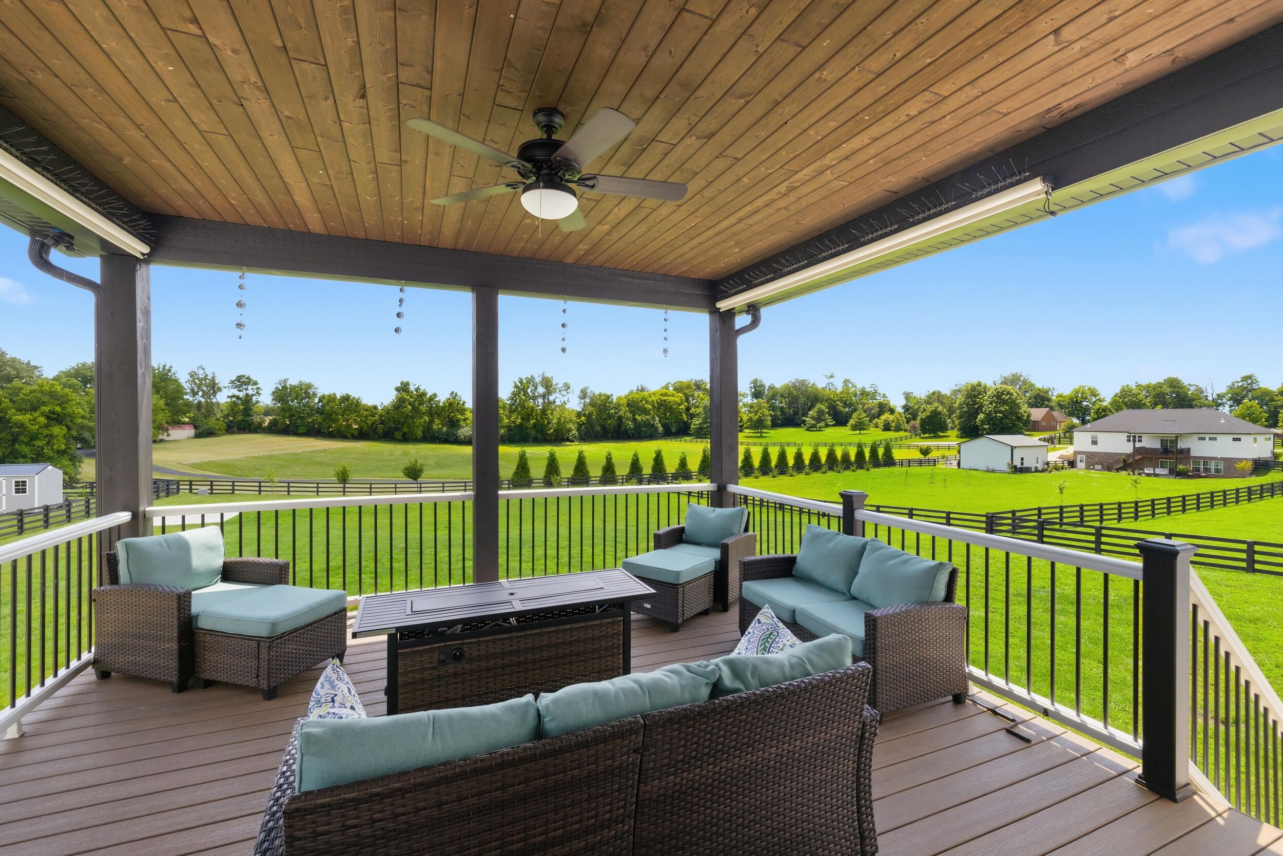 76 Woodspoint Drive