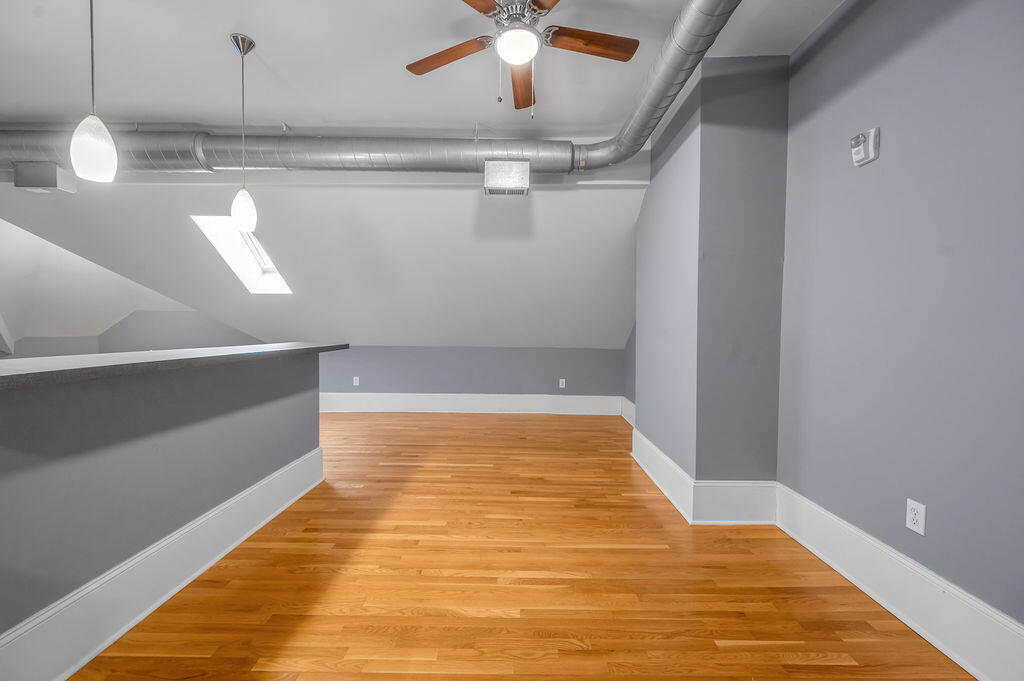 275 S Limestone 310