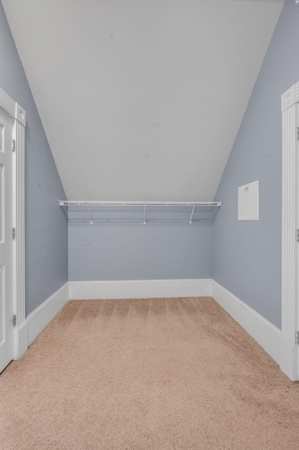 275 S Limestone 310
