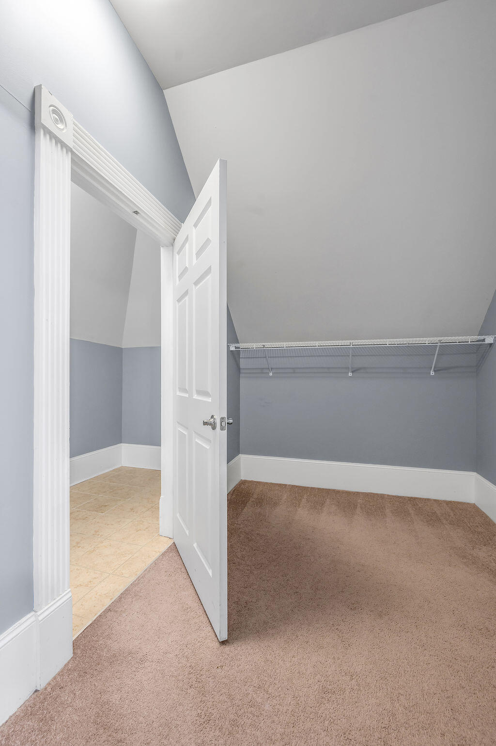275 S Limestone 310