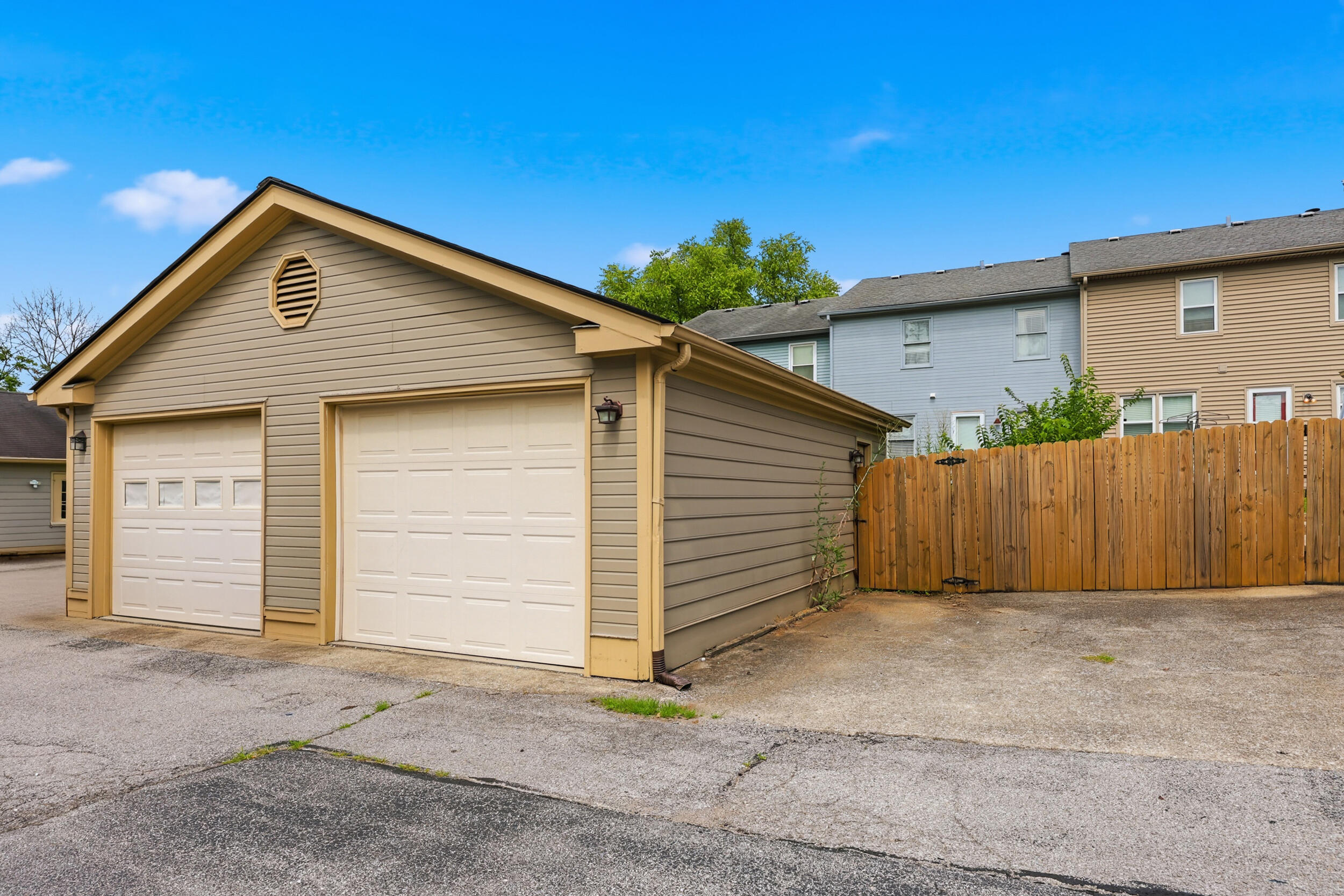 3446 Laredo Drive