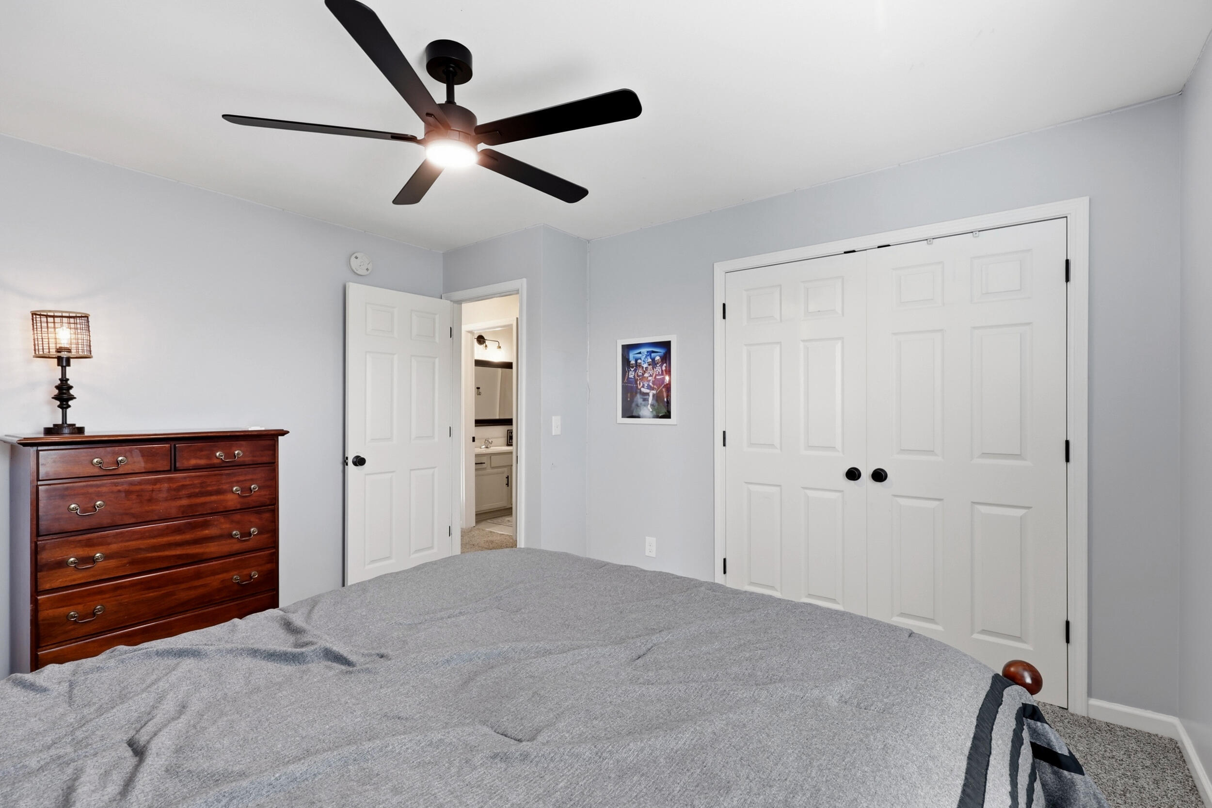 4405 Riverside Court