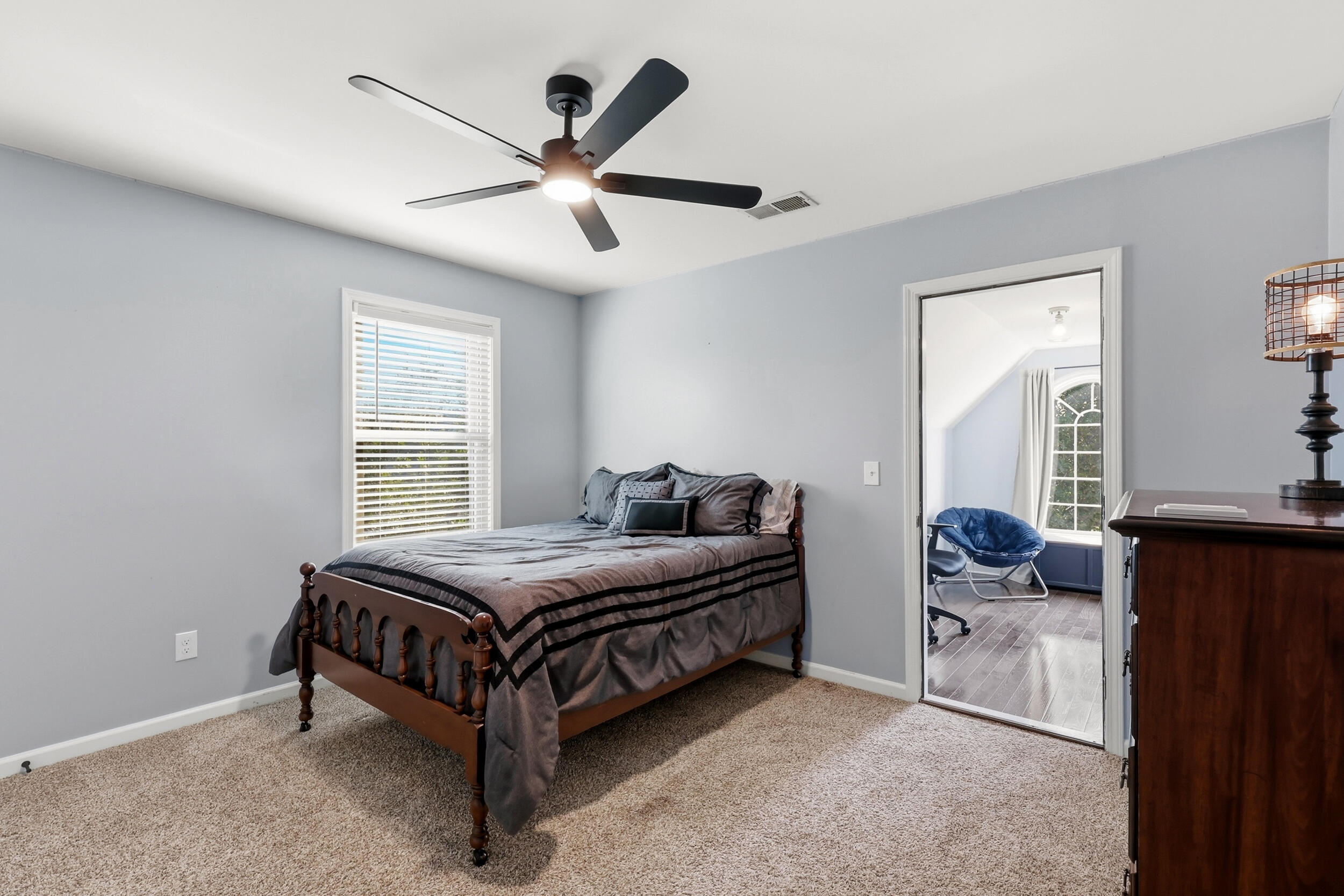 4405 Riverside Court