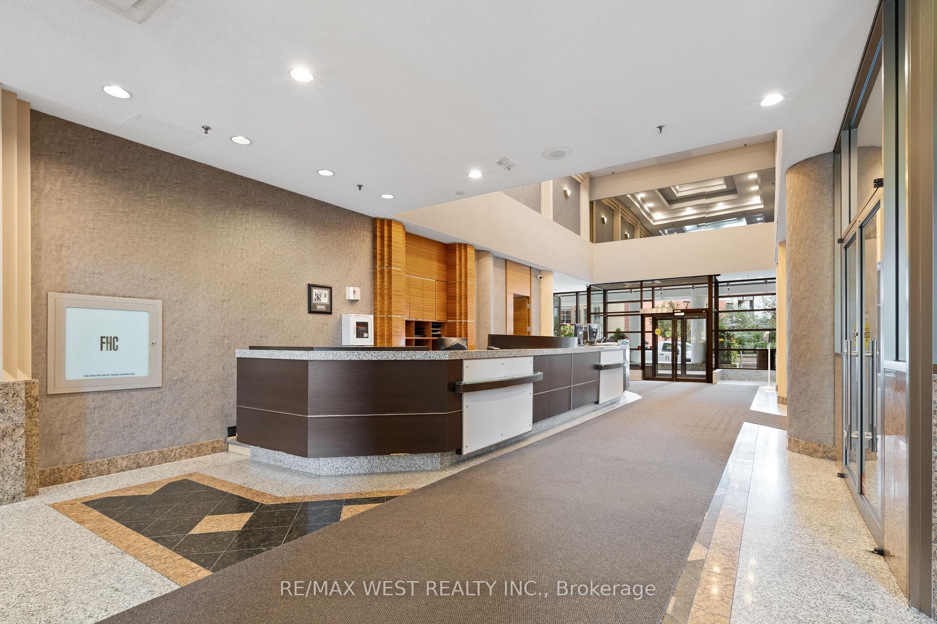 1001 Bay Street Unit 2002