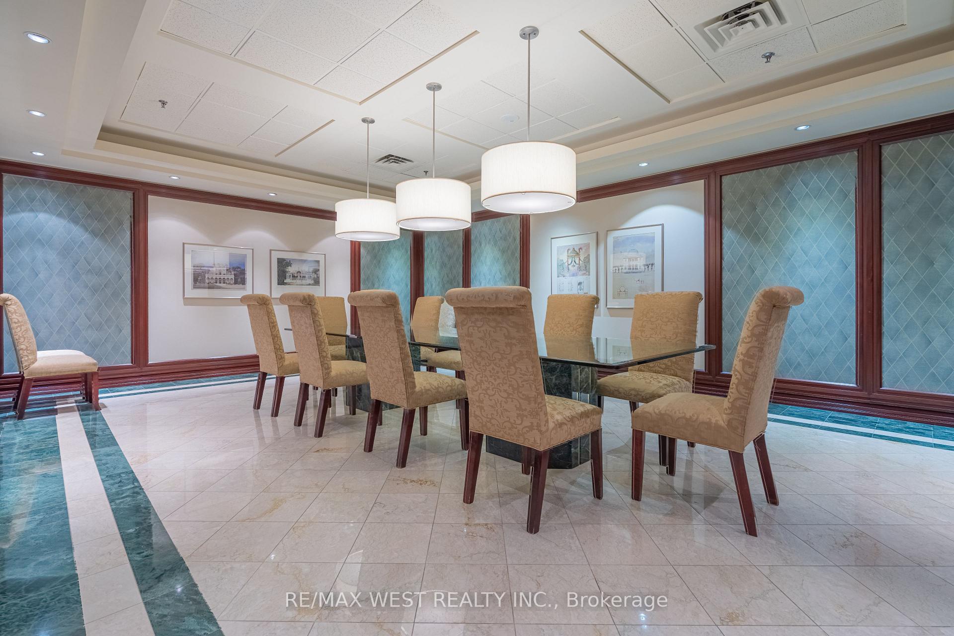 1001 Bay Street Unit 2002