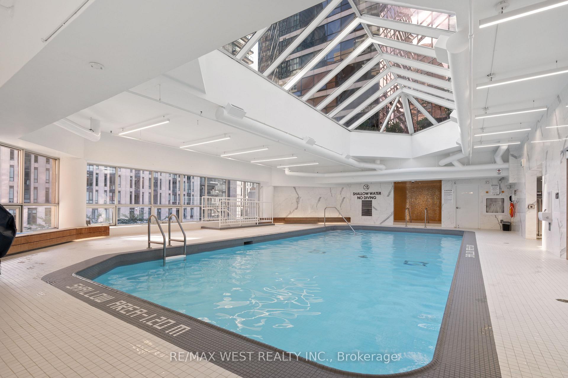 1001 Bay Street Unit 2002