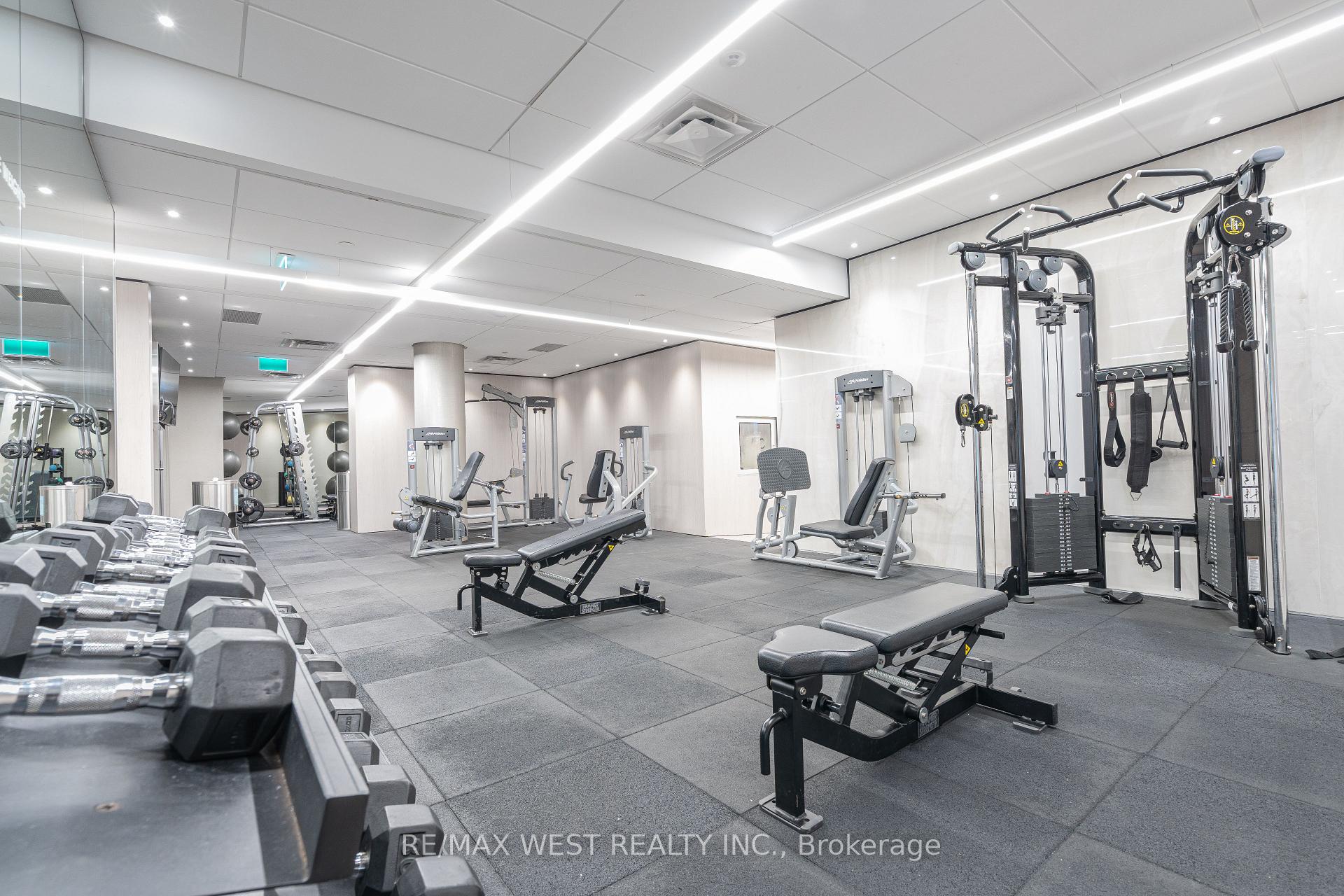 1001 Bay Street Unit 2002