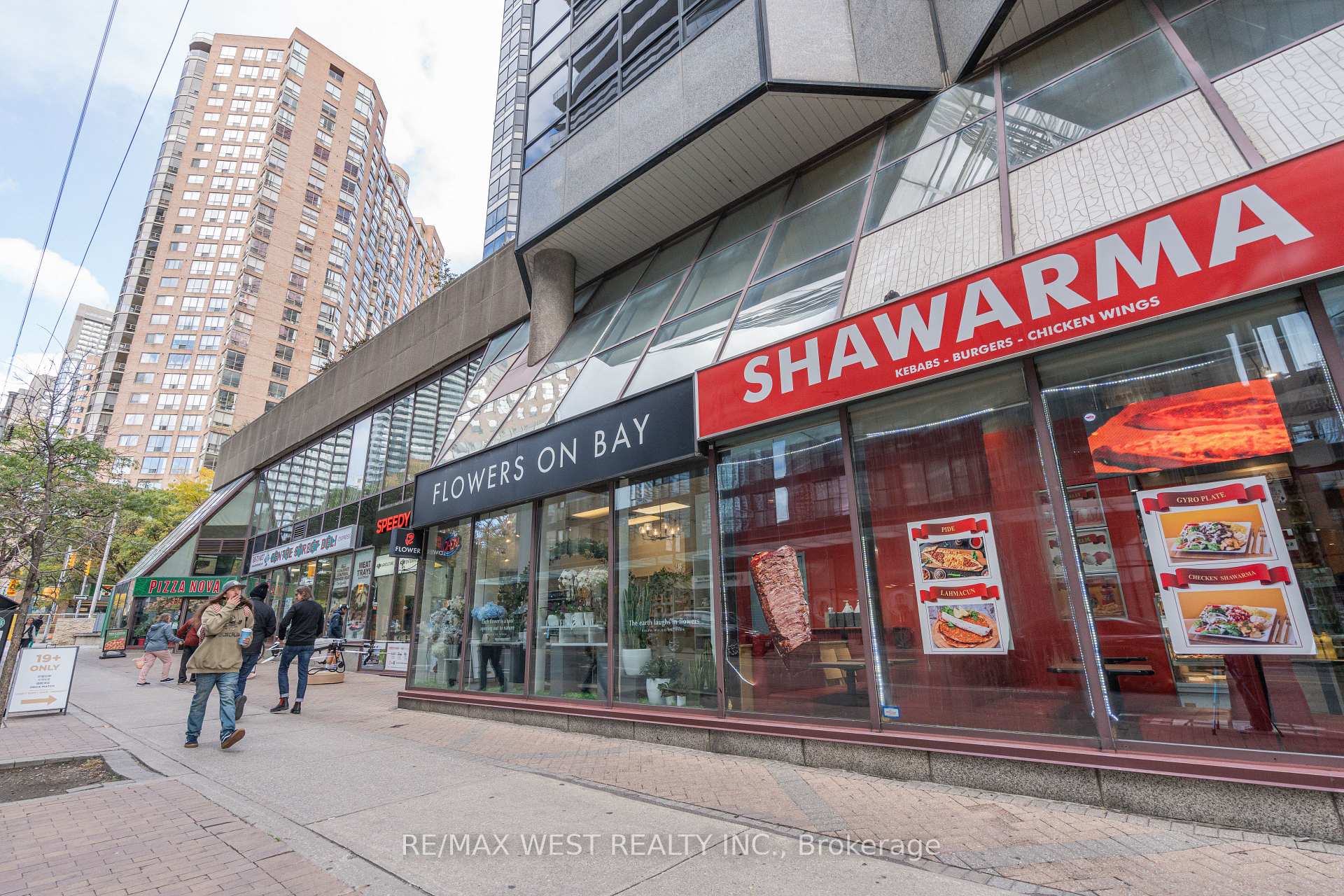 1001 Bay Street Unit 2002