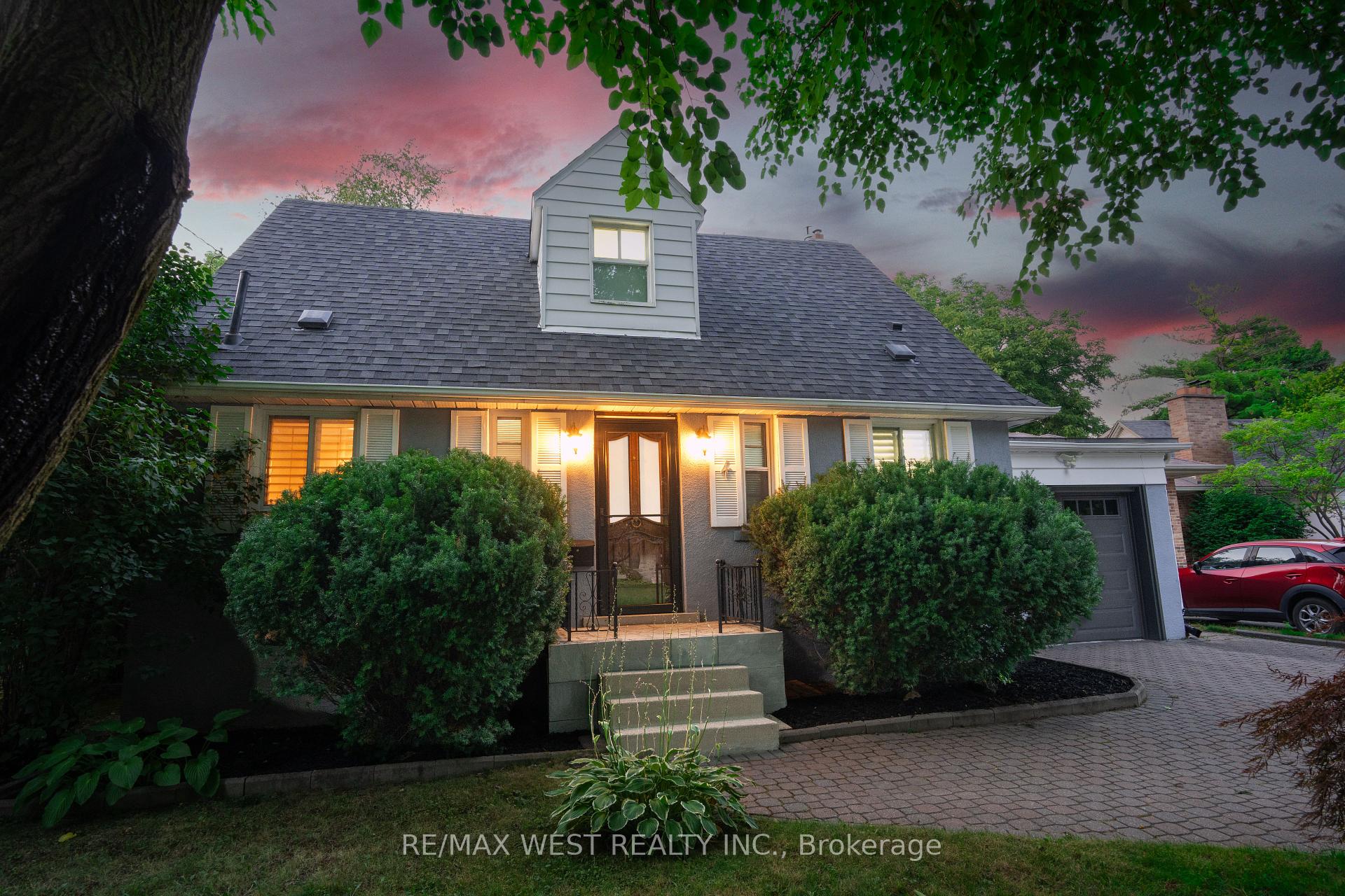 4 Elmview Court