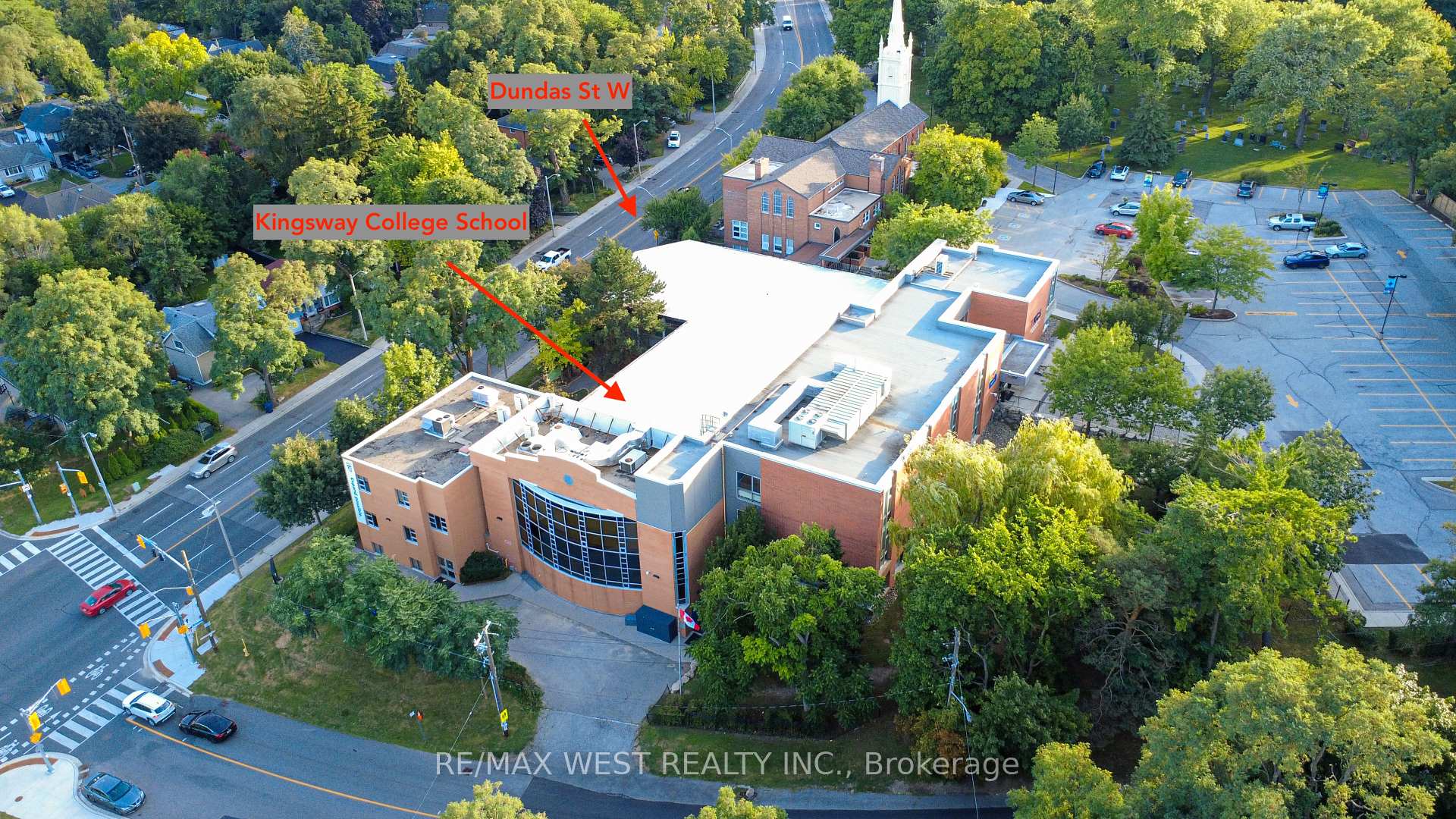 4 Elmview Court